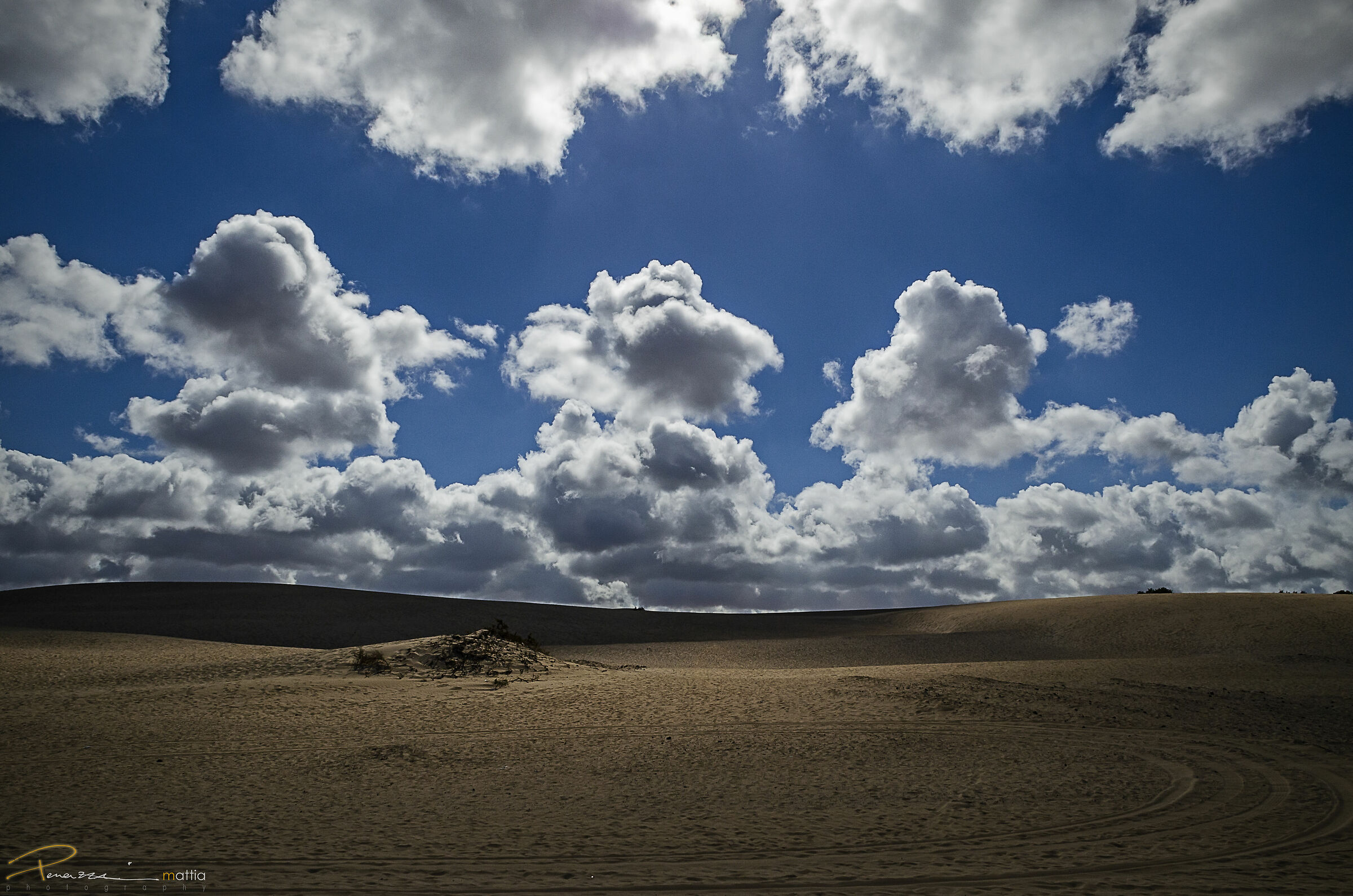 Nuvole e sabbia