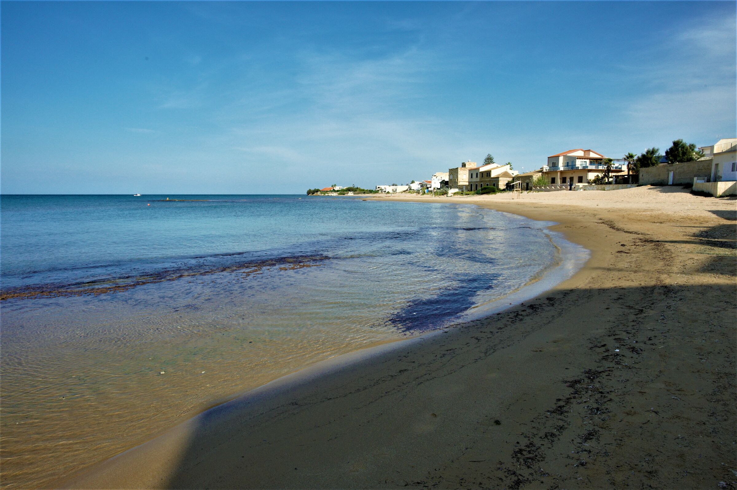 ...solo il mormorio del mare...