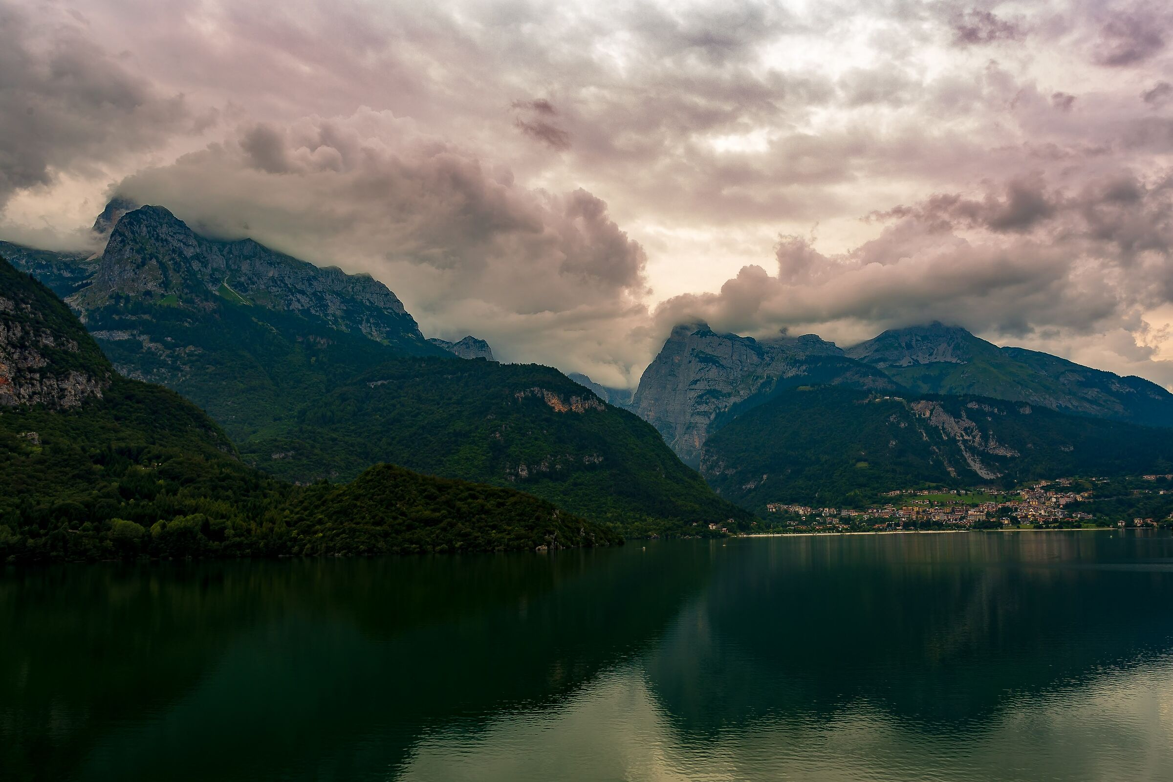 The Lake with its Park