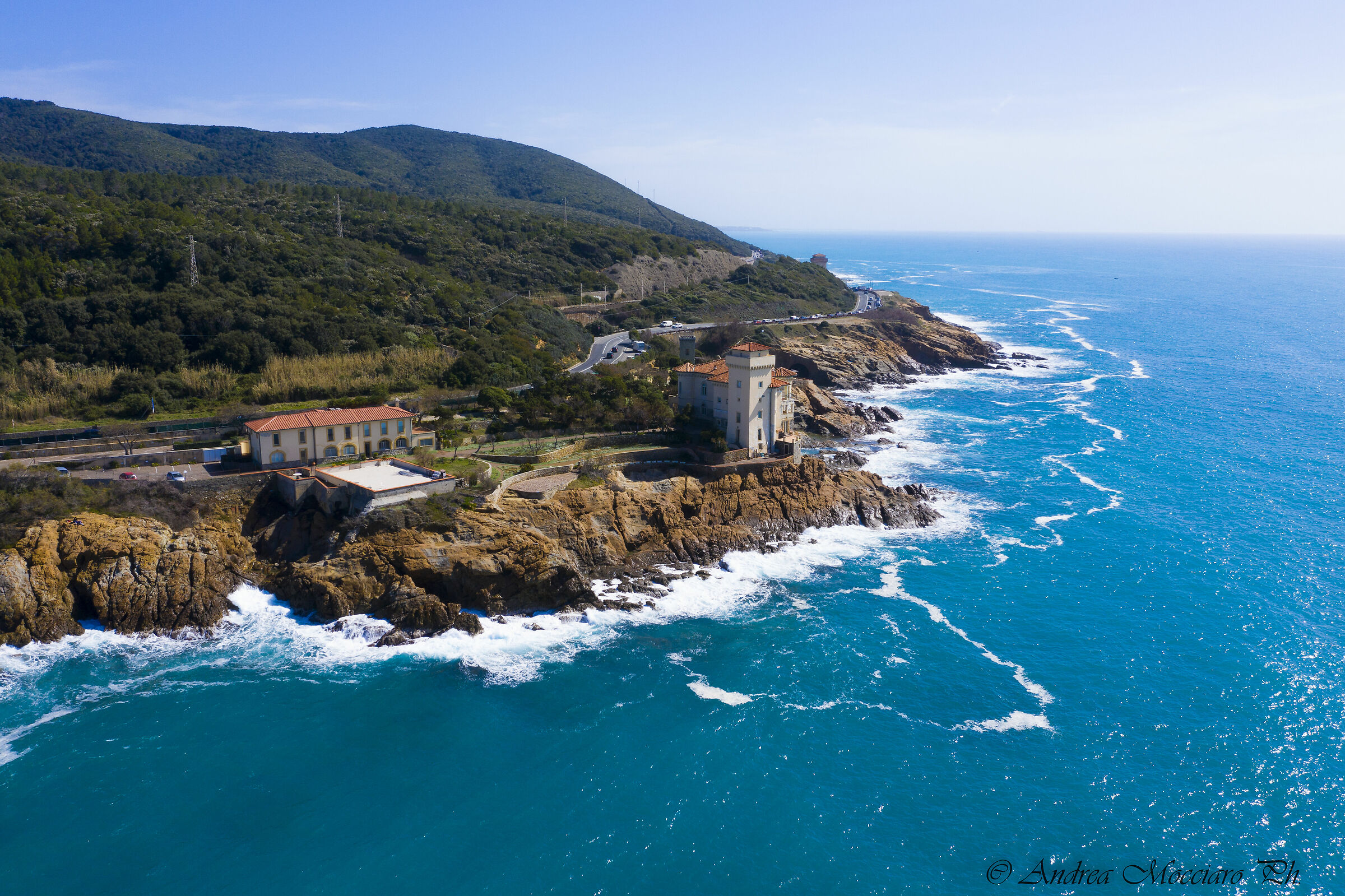 Calafuria - ...Urla e biancheggia il mar...