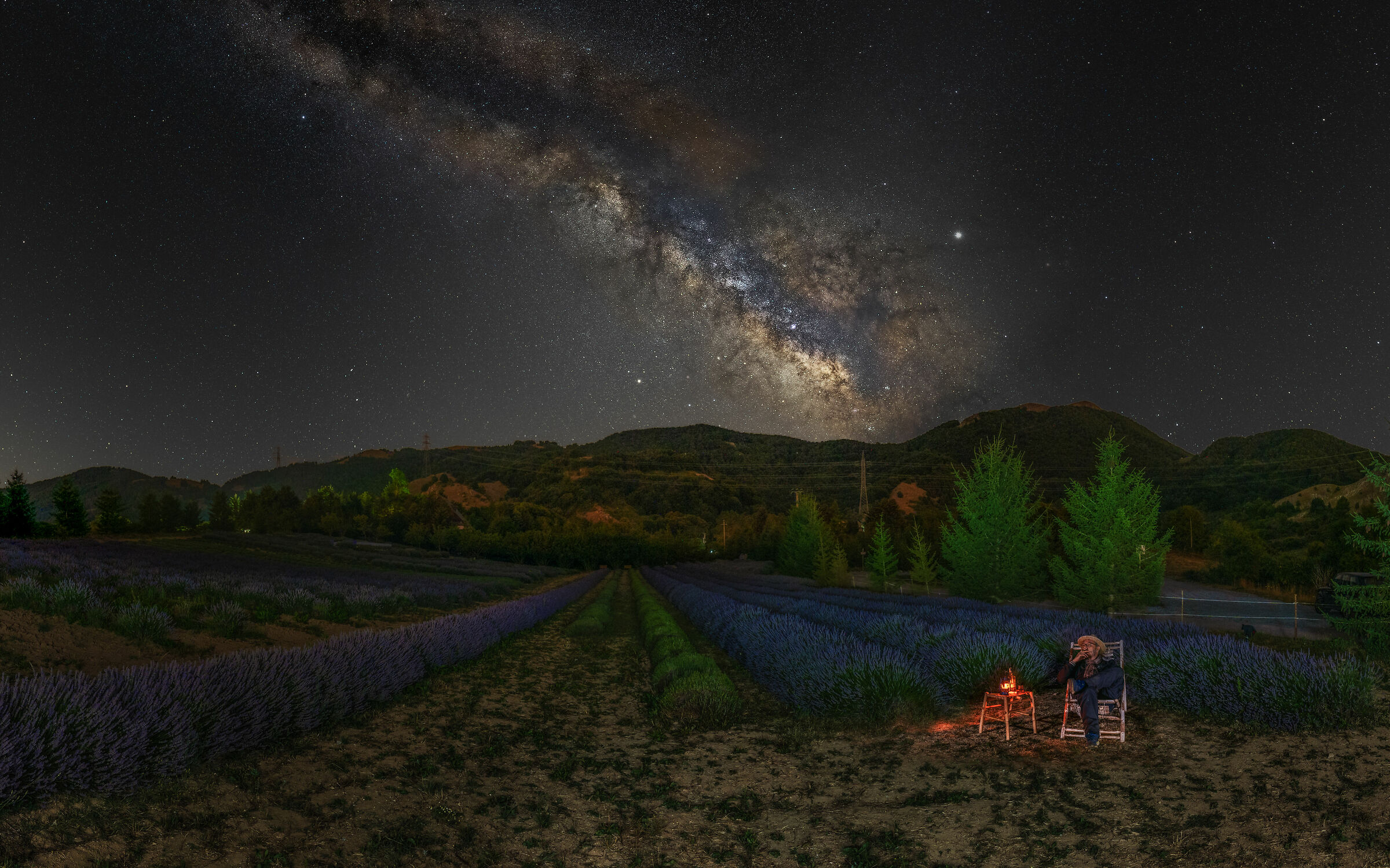 Milky with ron, cigar and lavender