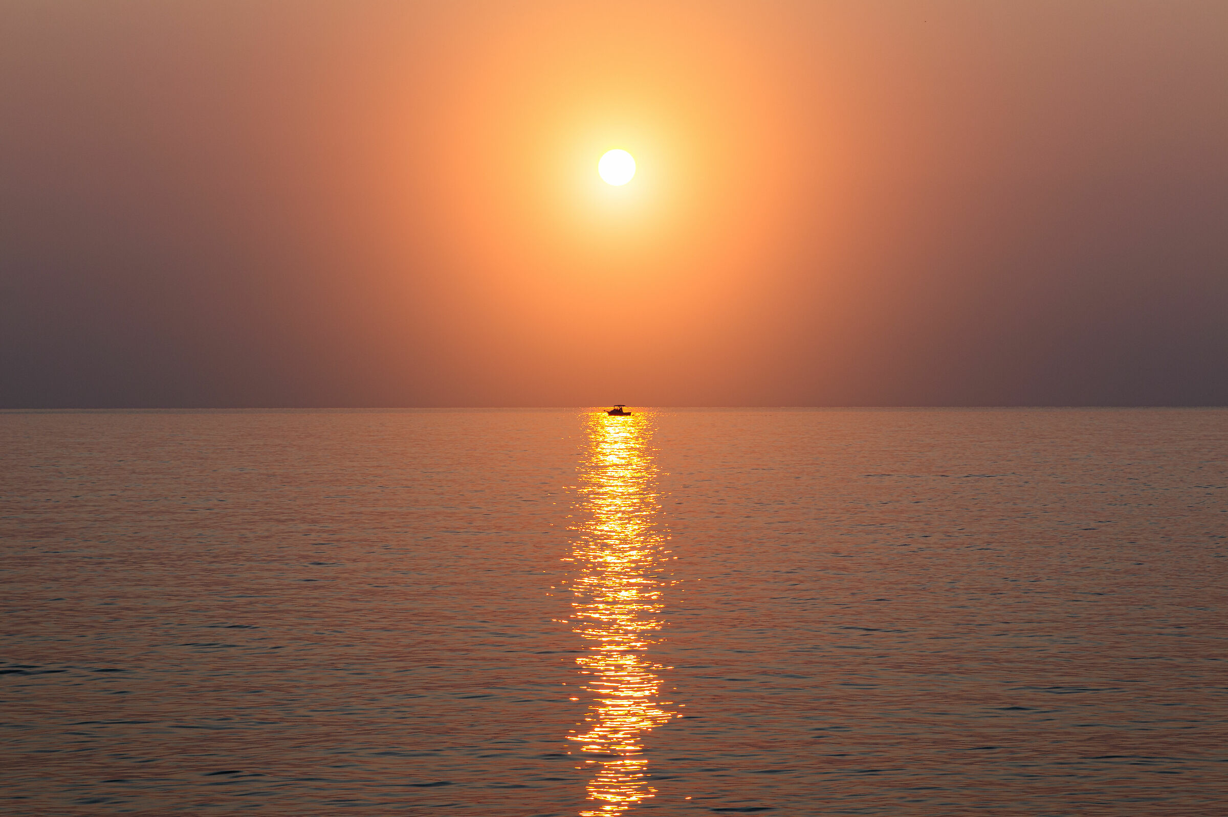 Simmetry & Good Light