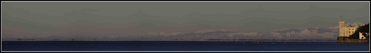 un'alba invernale al castello di Miramare