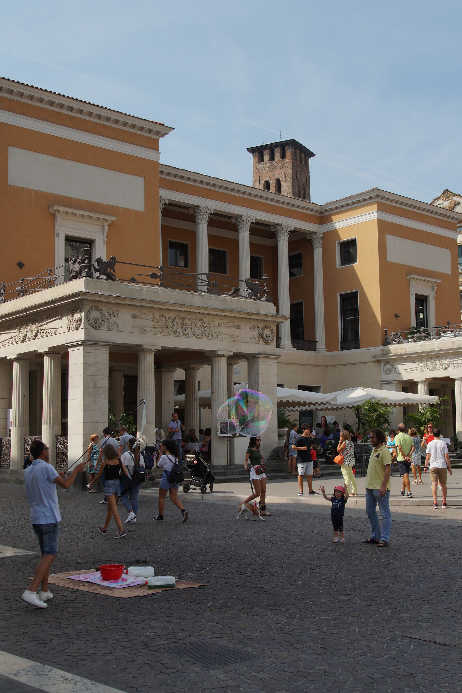 Anomalia disturbo colore pelle -1-