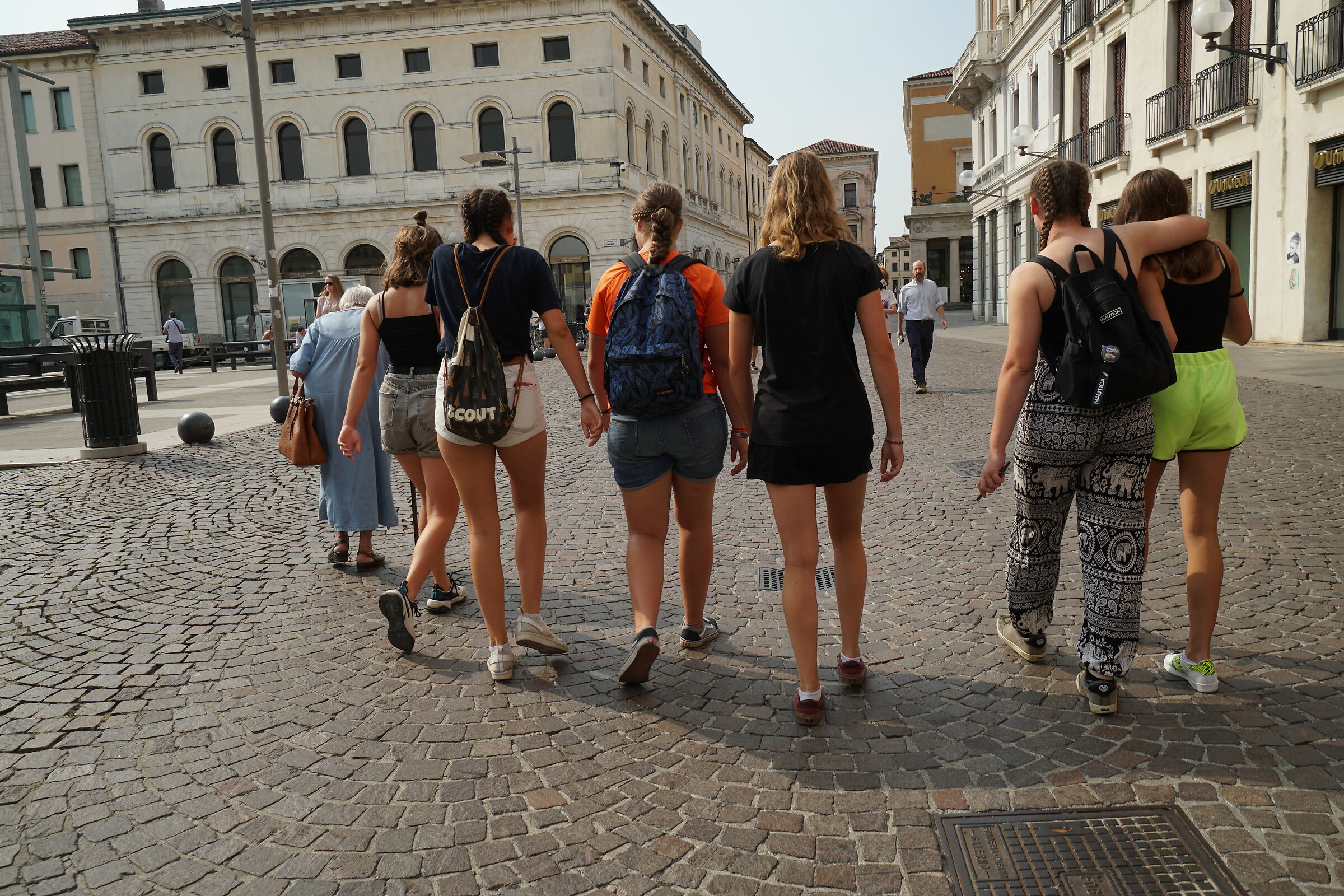 Anomalia disturbo colore pelle -3-