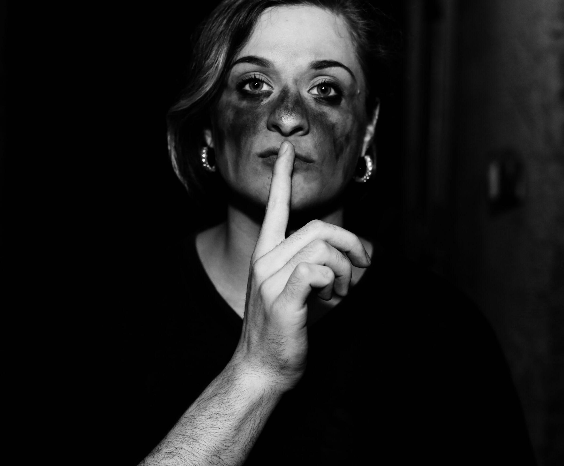 Shhh. #stopallaviolenza