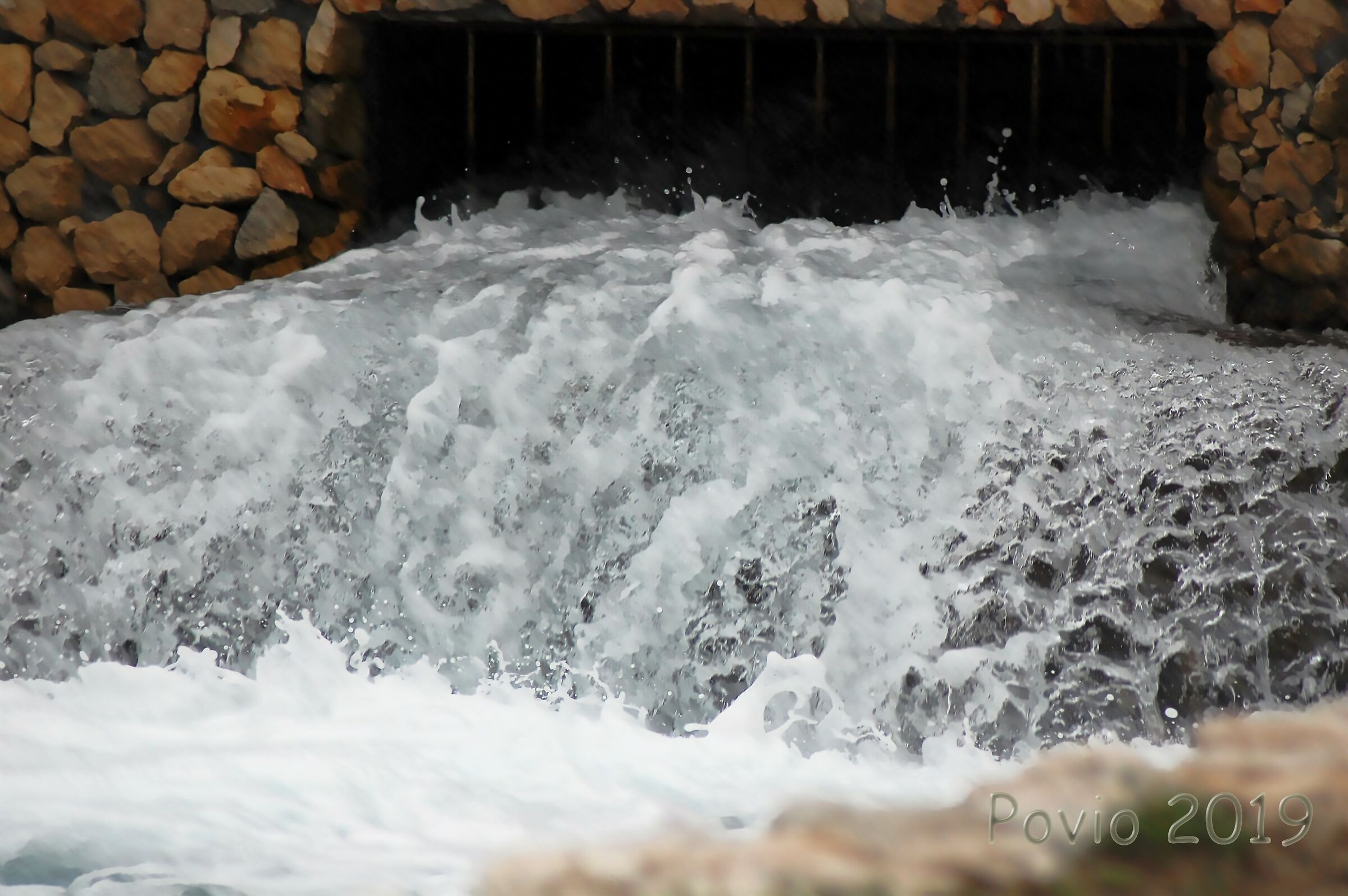 ingresso d'acqua dalla stazione di pompaggio