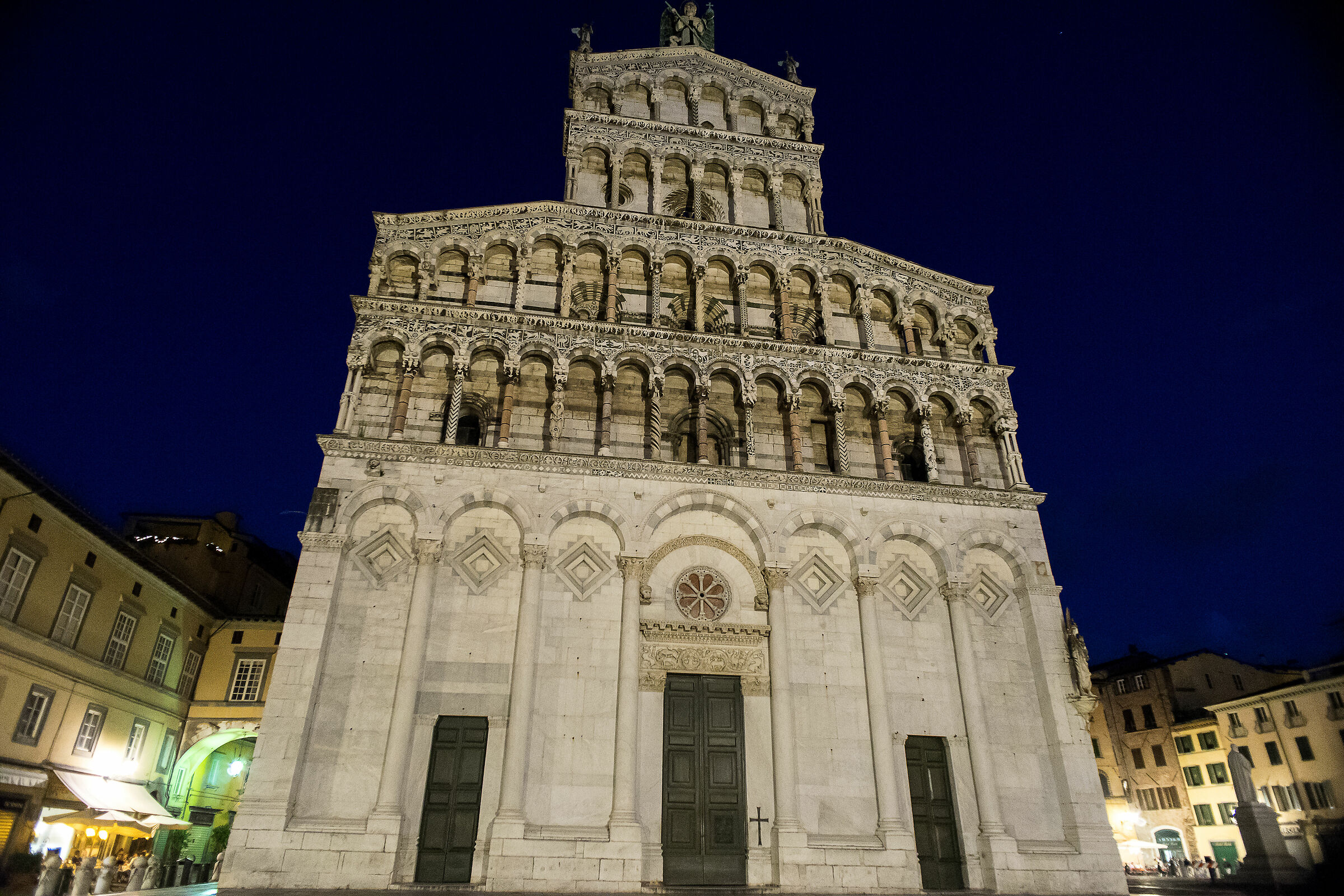 zeiss flektogon 20mm 2.8 sony alpha 7