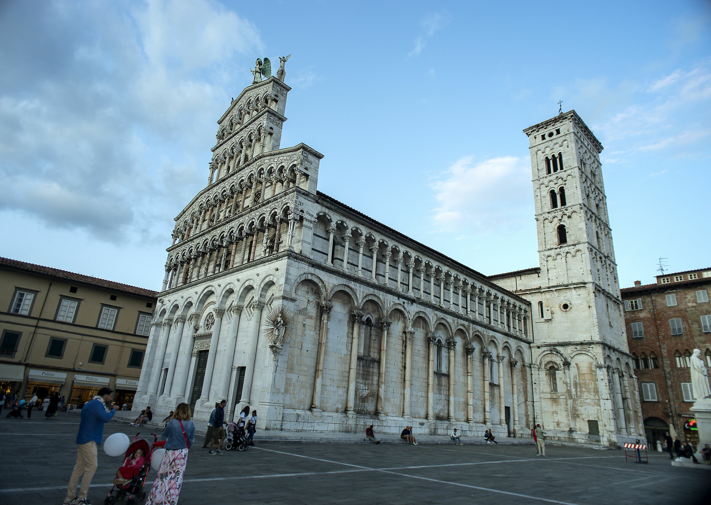 zeiss flektogon 20mm 2.8 sony alpha 7