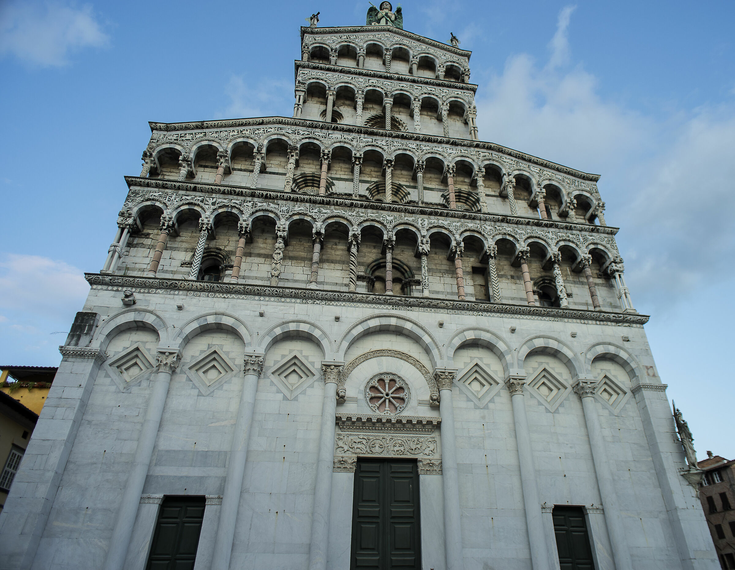 zeiss flektogon 20mm 2.8 sony alpha 7