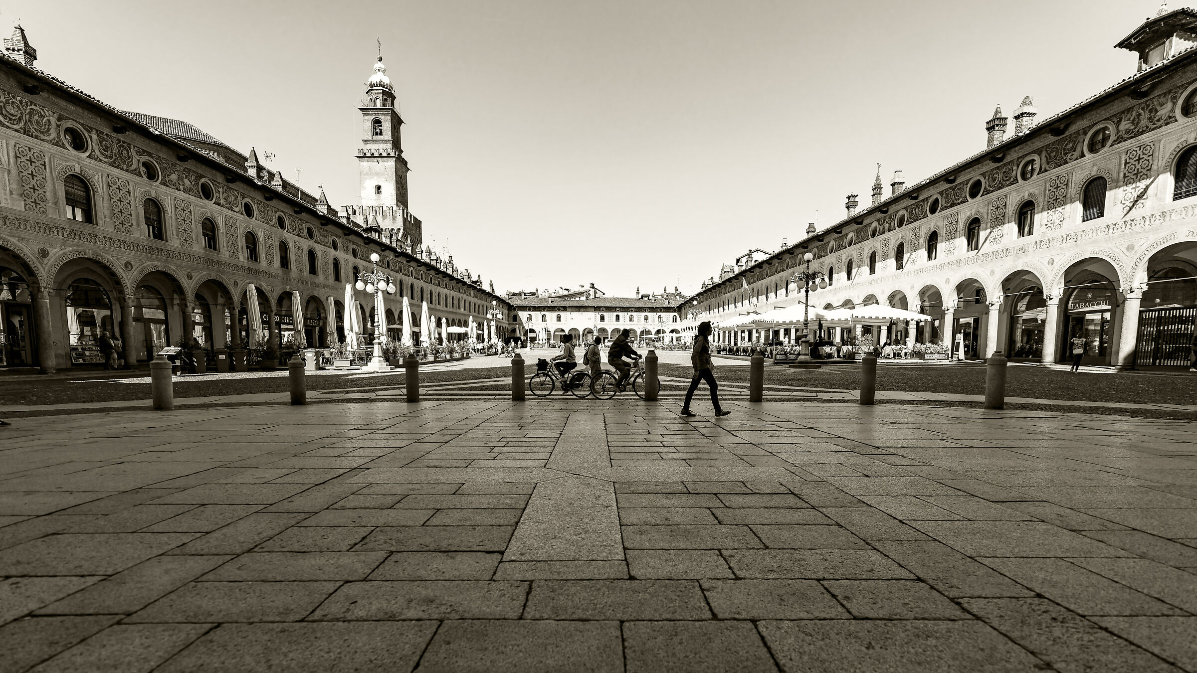 La piazza a modo mio