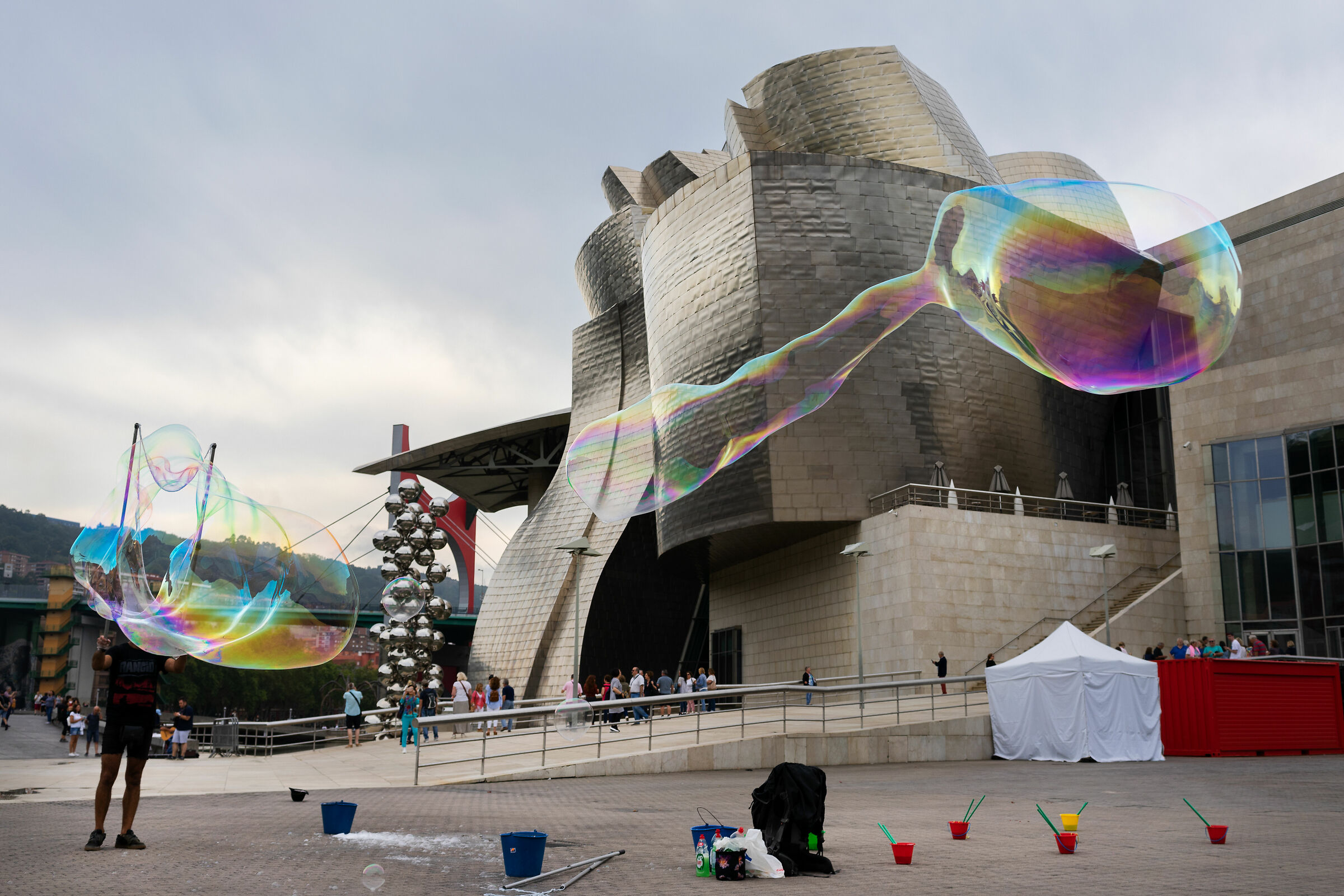 Bubbles on the Guggenheim