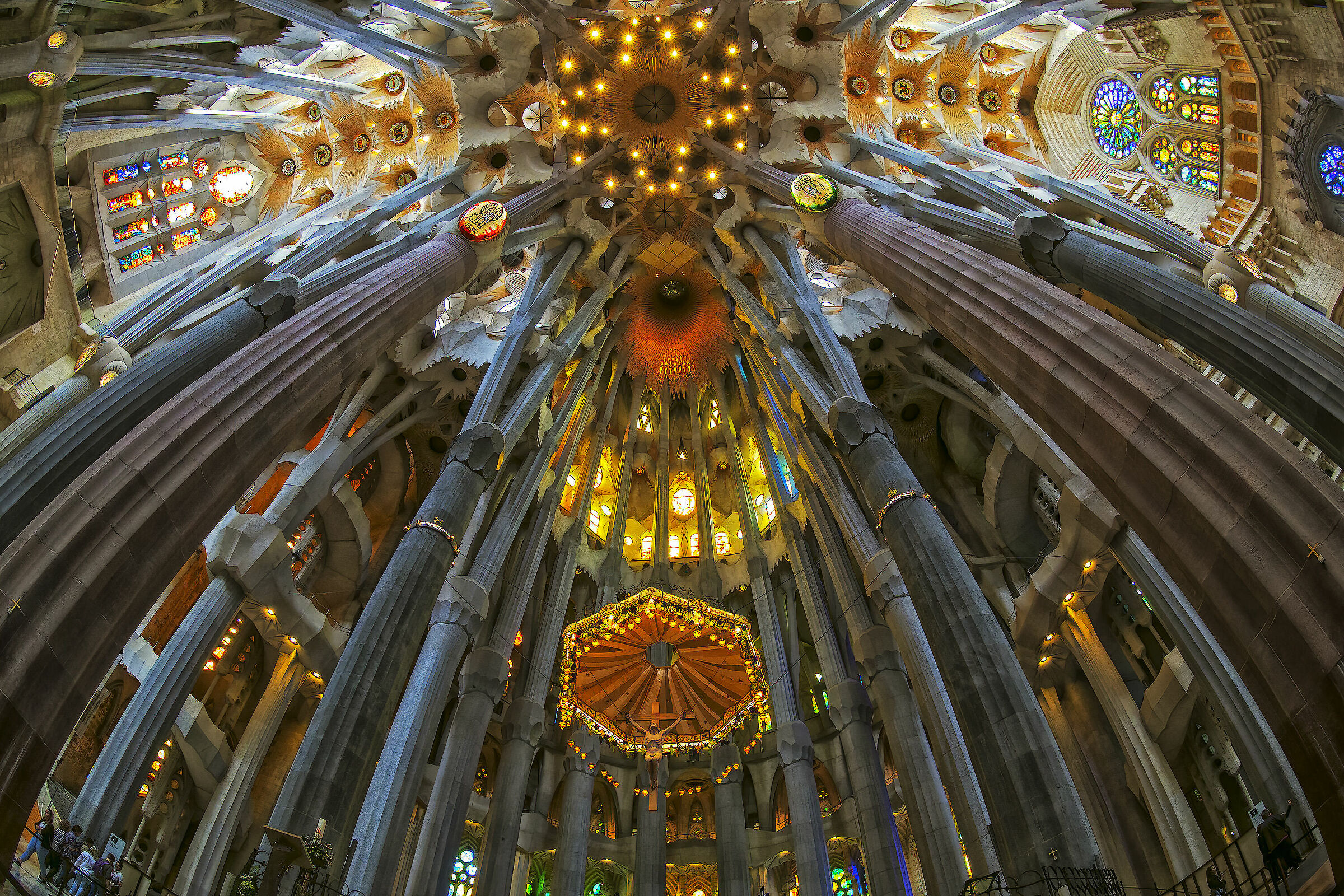 Interno Sagrada Familia
