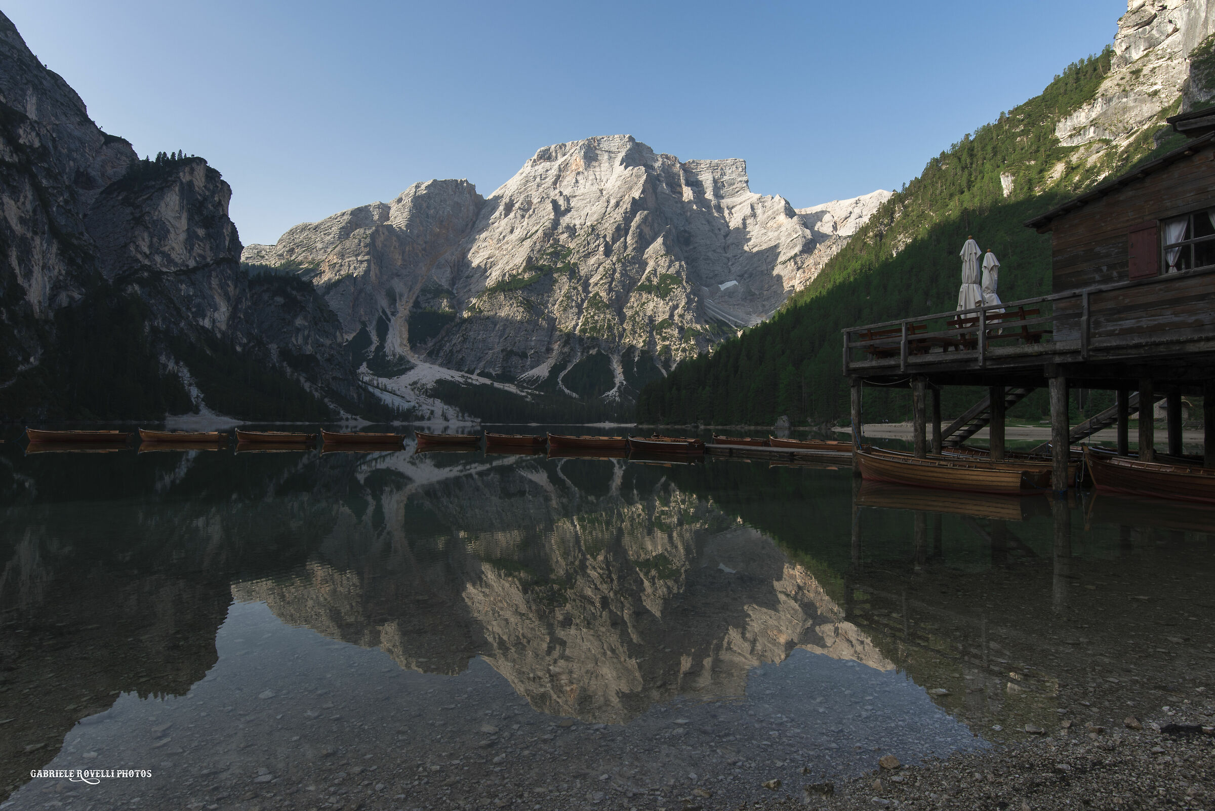 the sun is about to arrive on Lake Braies