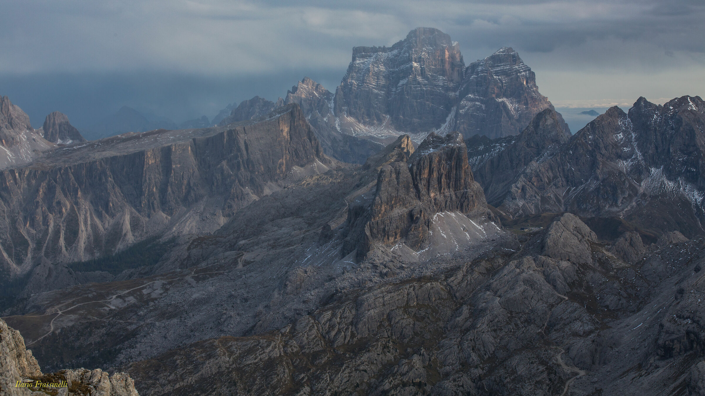 From the Lagazuoi-Dolomiti hut