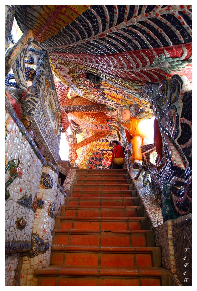 Pagoda staircase