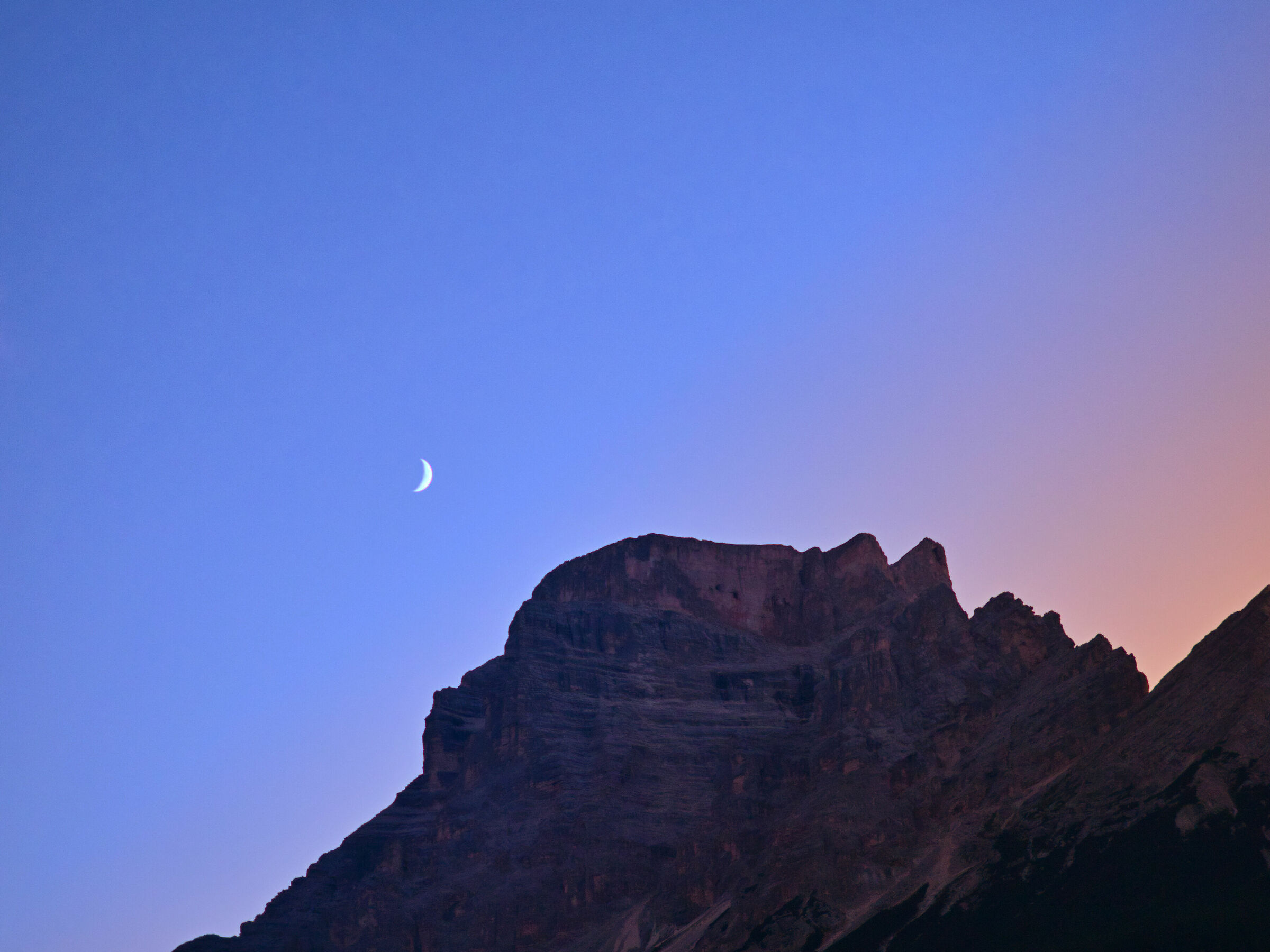 La luna sul Pelmo