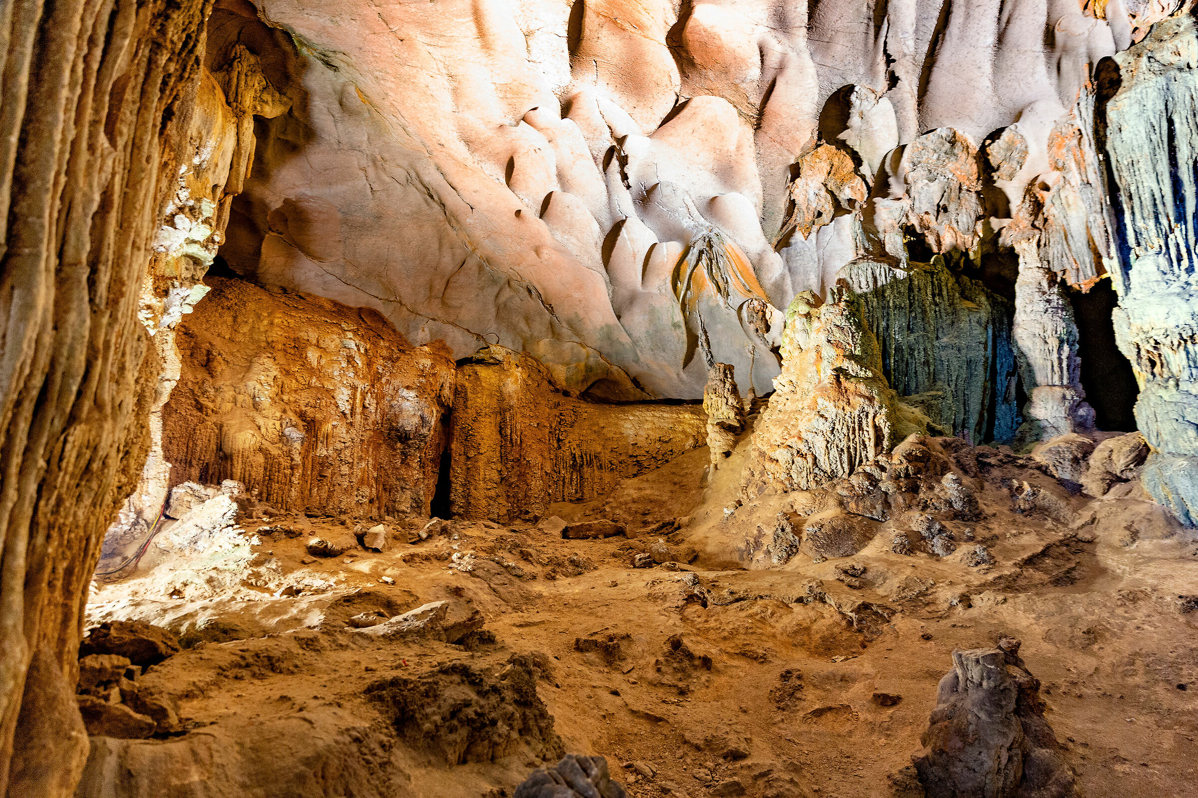 has Long Bay cave III