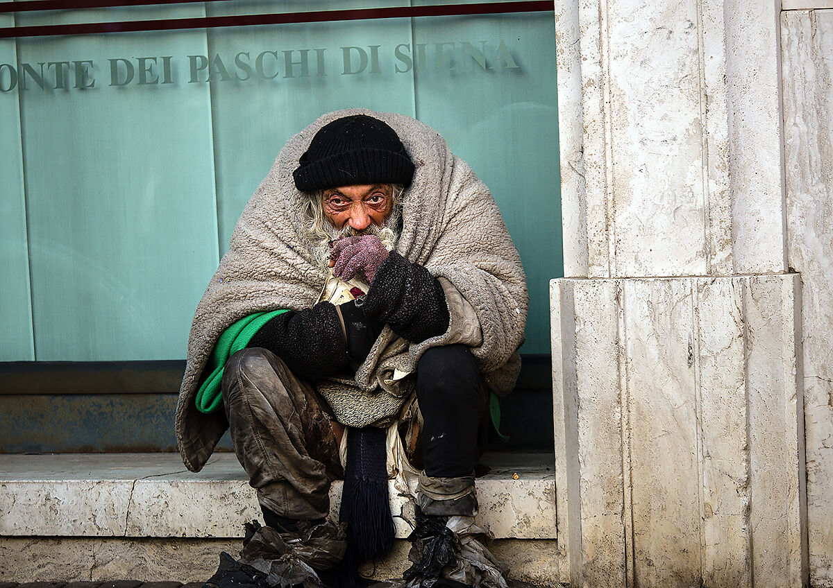 Aspetto che apra .............