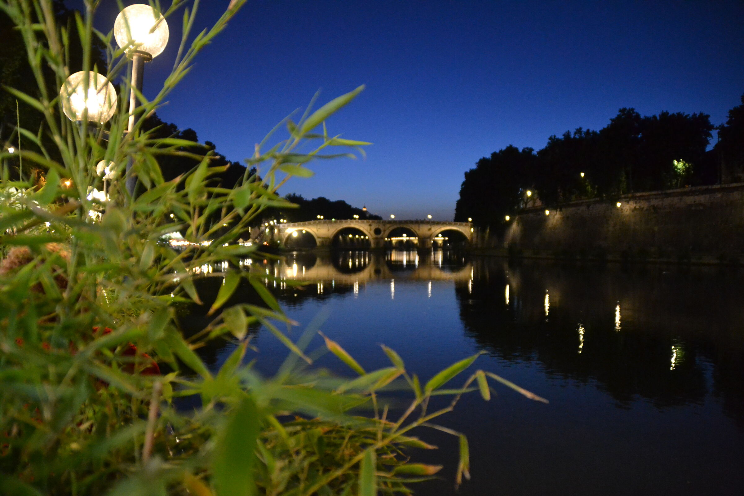 Night views of the Tiber