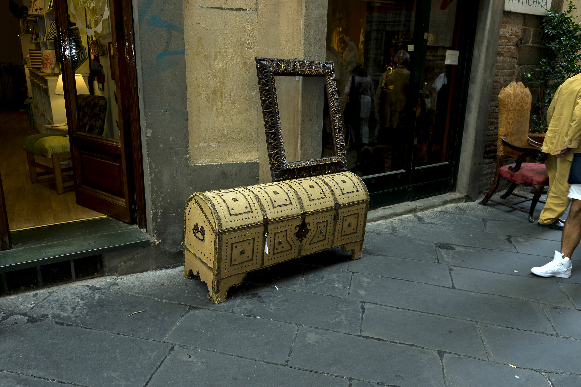 Magnificent old 28mm contax zaeiss mf f 2