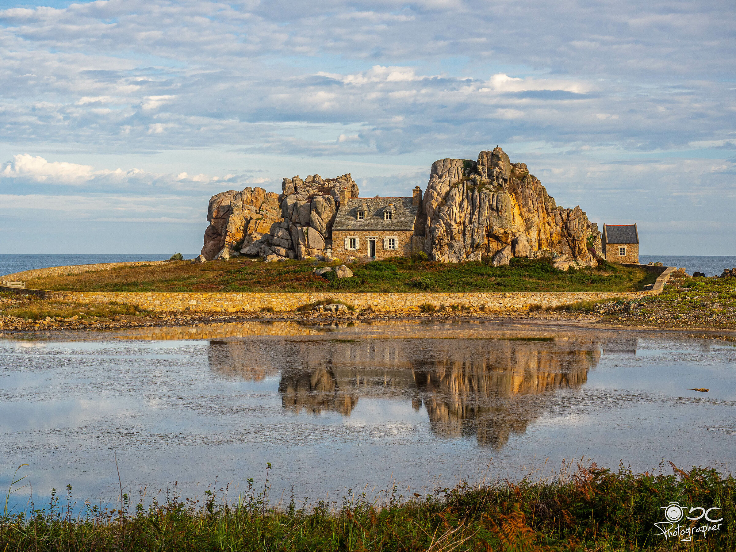 The House between two rocks