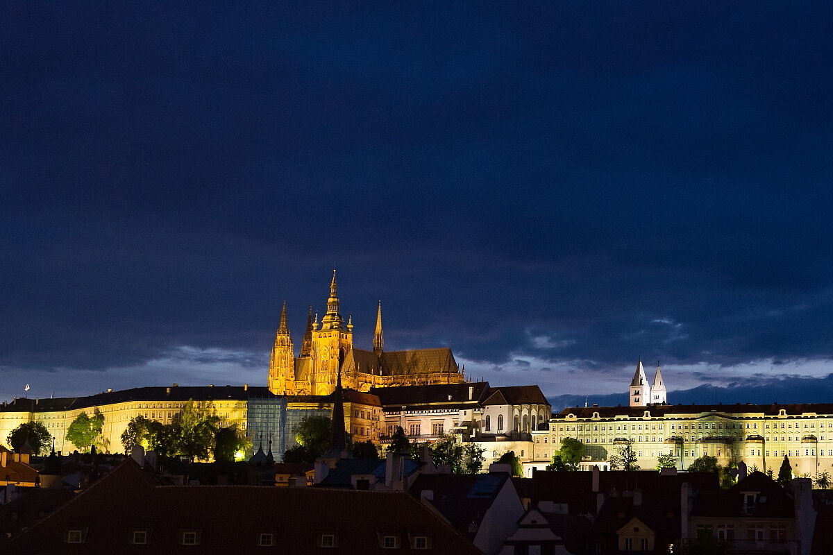 L'area del castello di Praga la sera