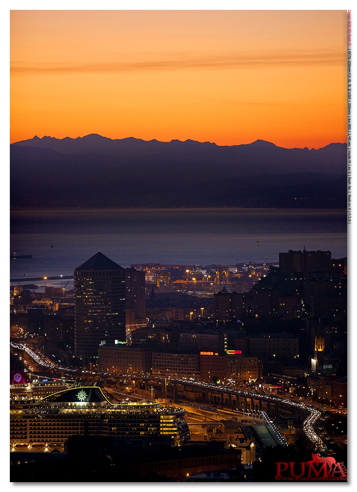 Rosso di sera,,,, a Genova