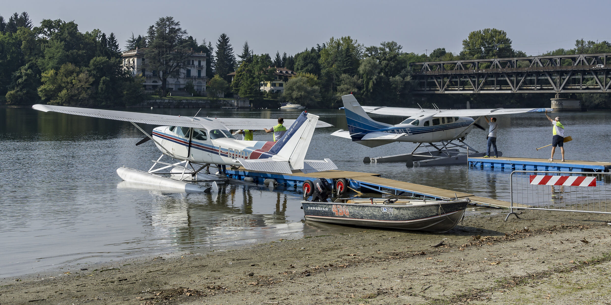 Two Cessna 172 "Skyhawk" at the piers - 2