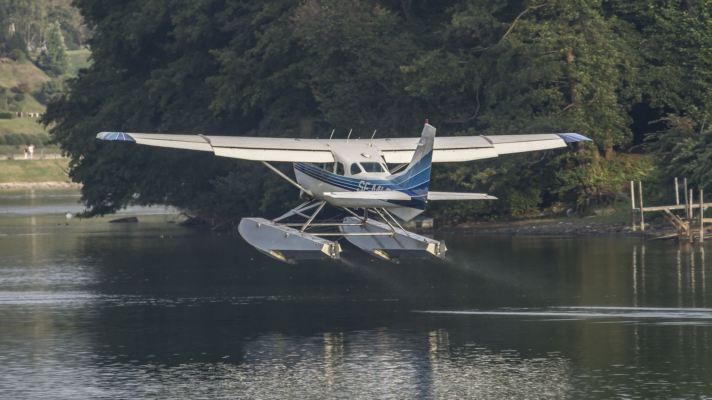 Cessna 206 “Stationair” che ritorna a Como - 3