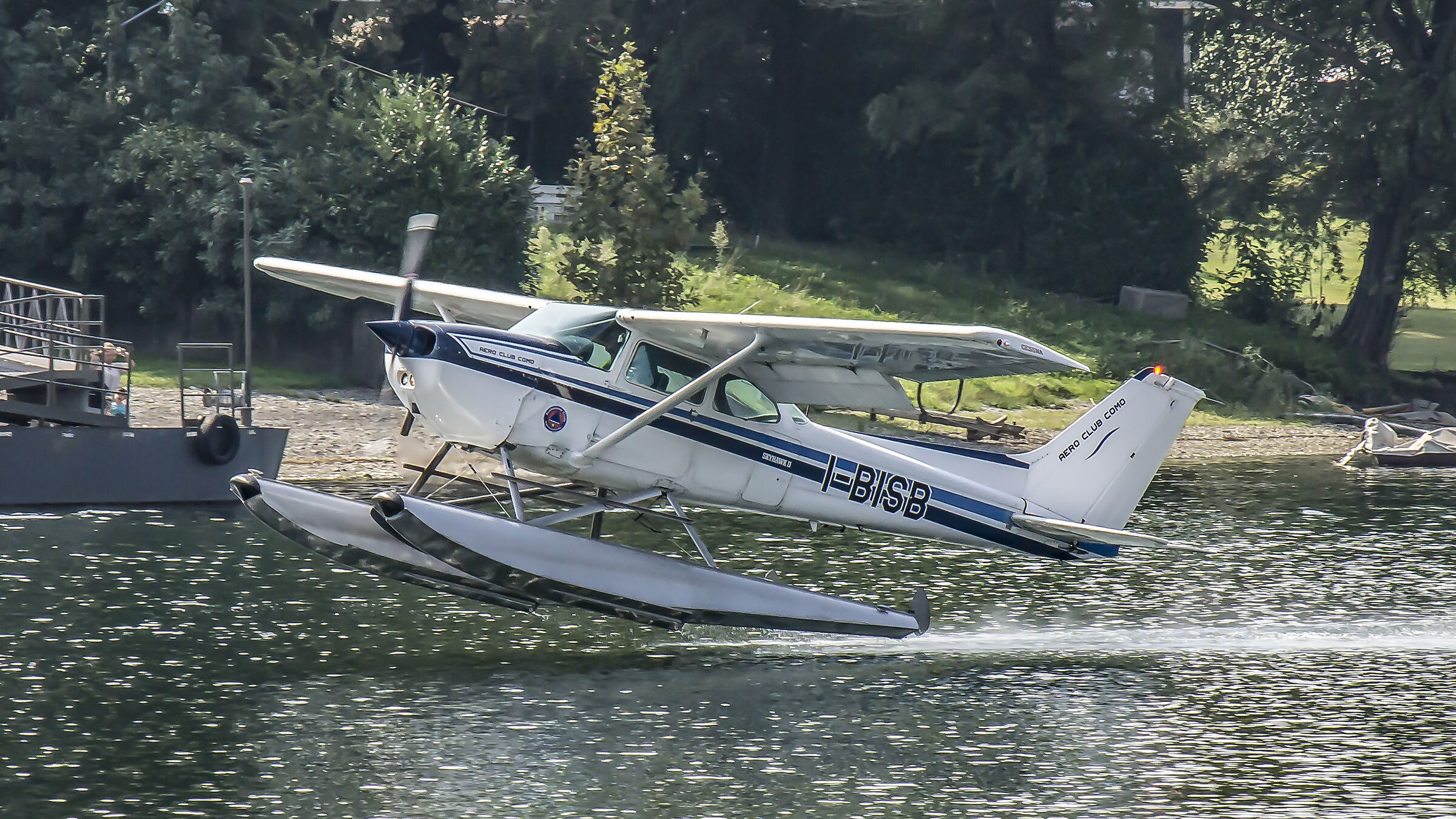 Decollo del Cessna 172 “Skyhawk” - 2