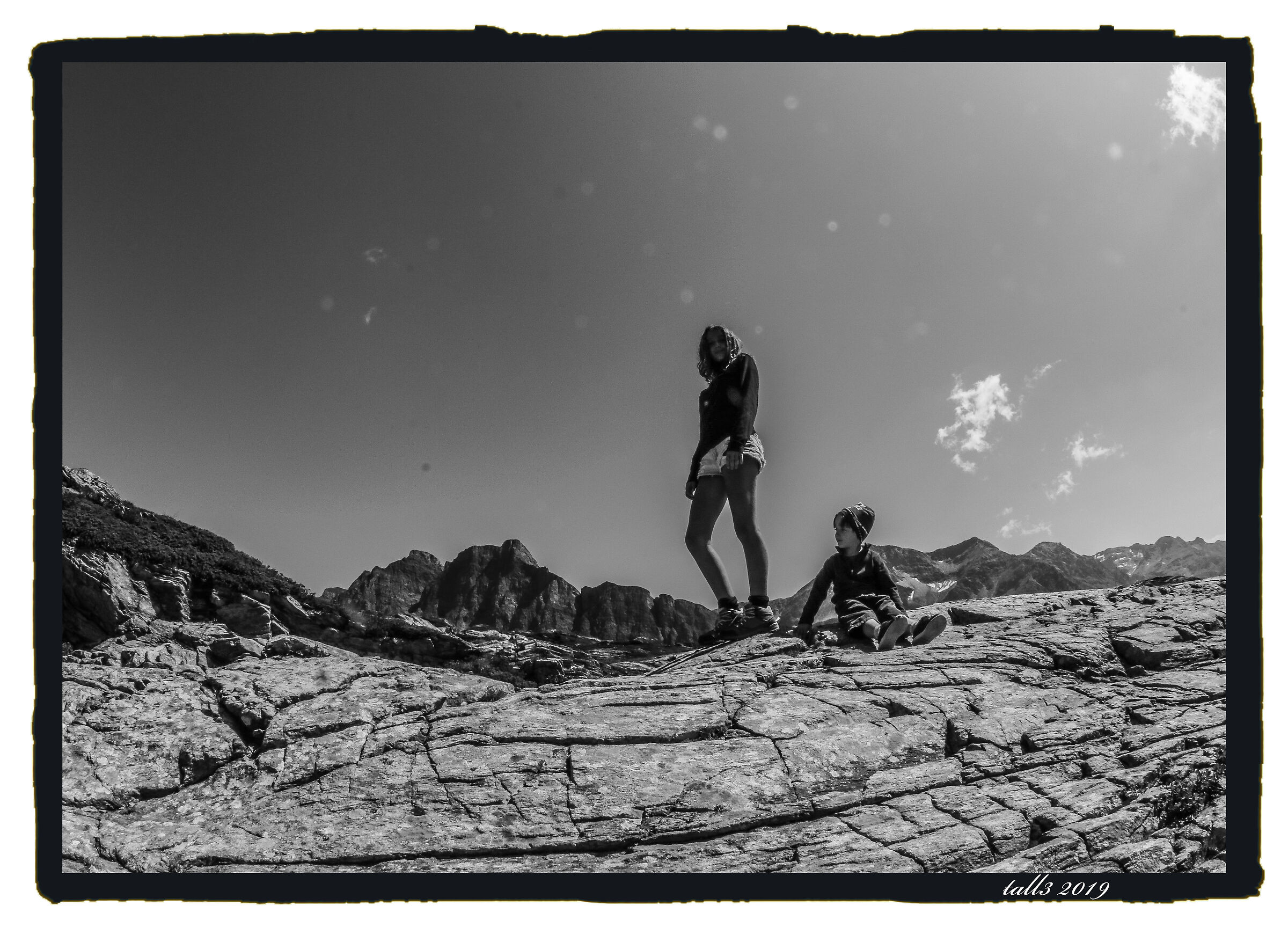 Il gigante e il fratellino