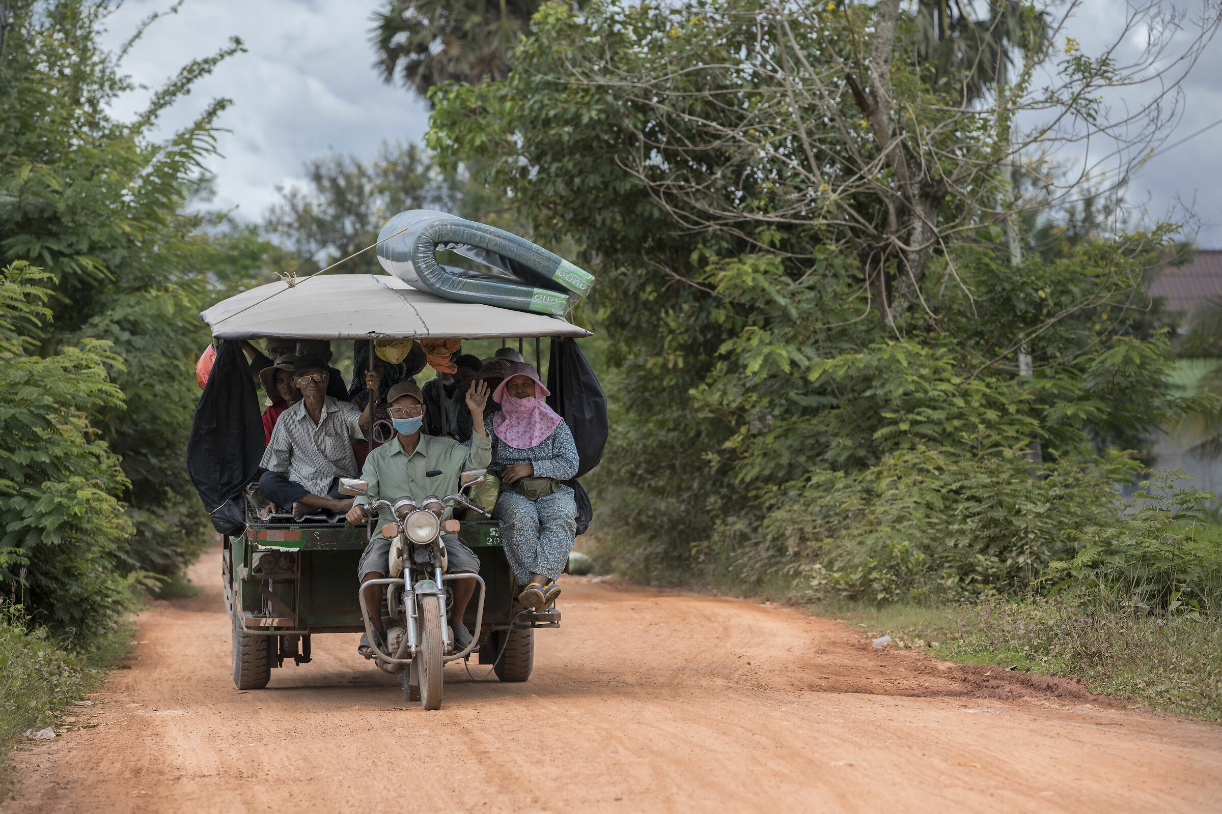 Cambodian workers