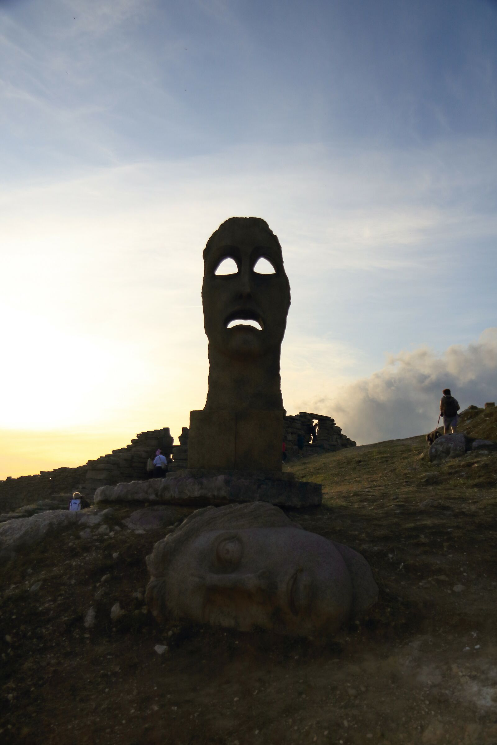 mask of the word -theater Andromeda