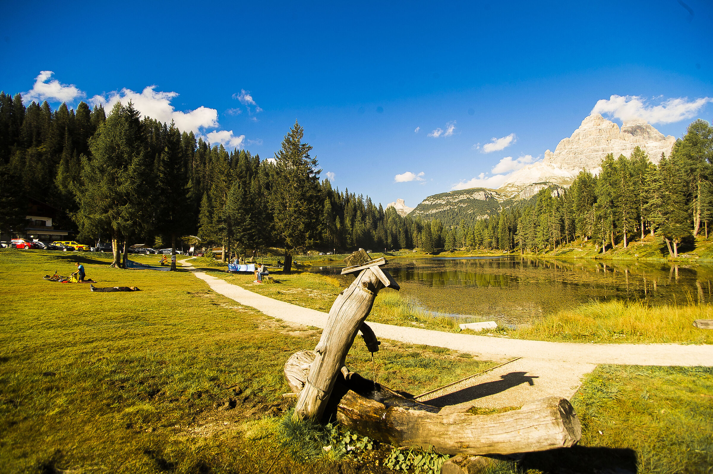 la fontana del lago antorno