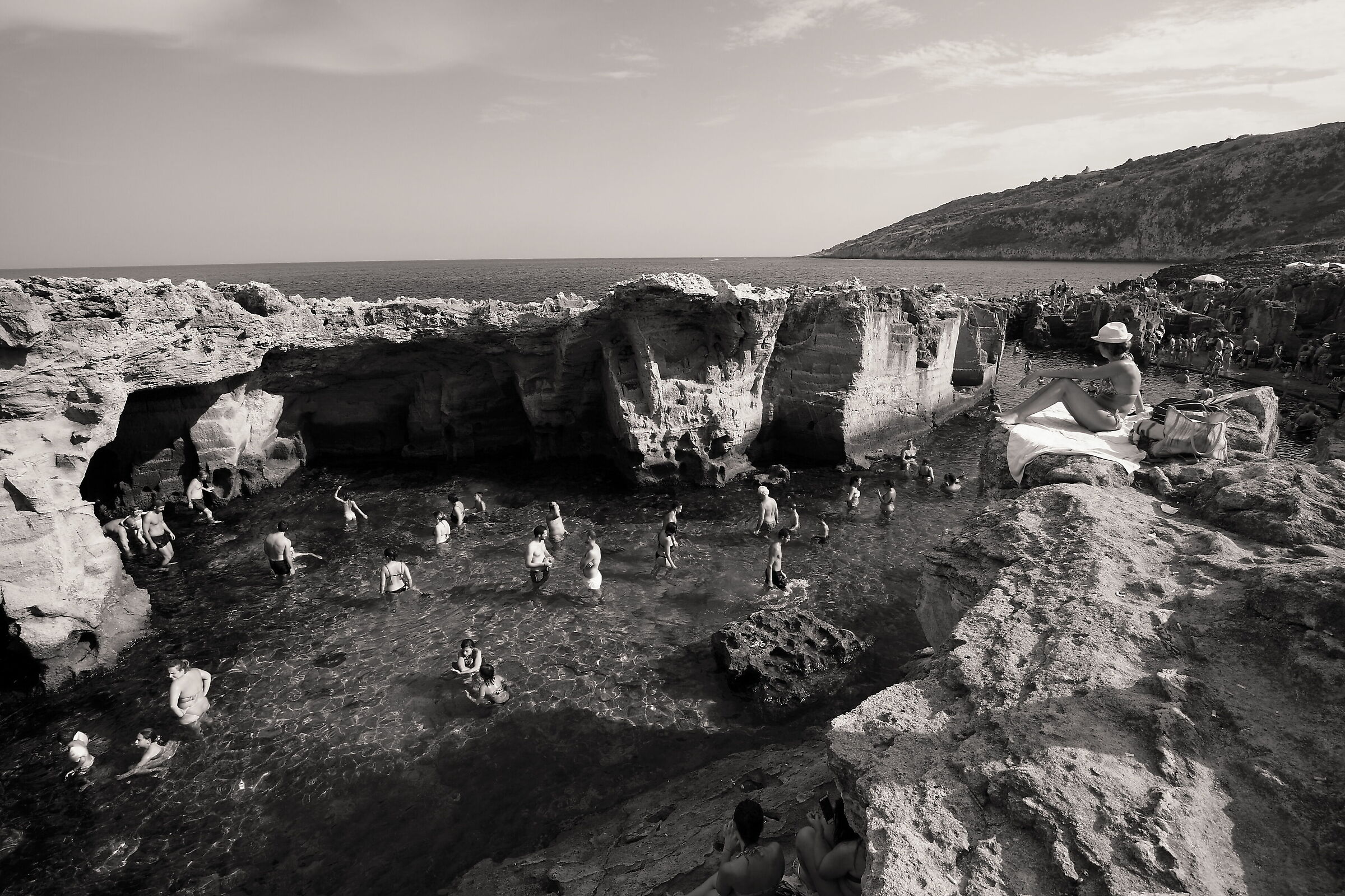 The white cap is charming