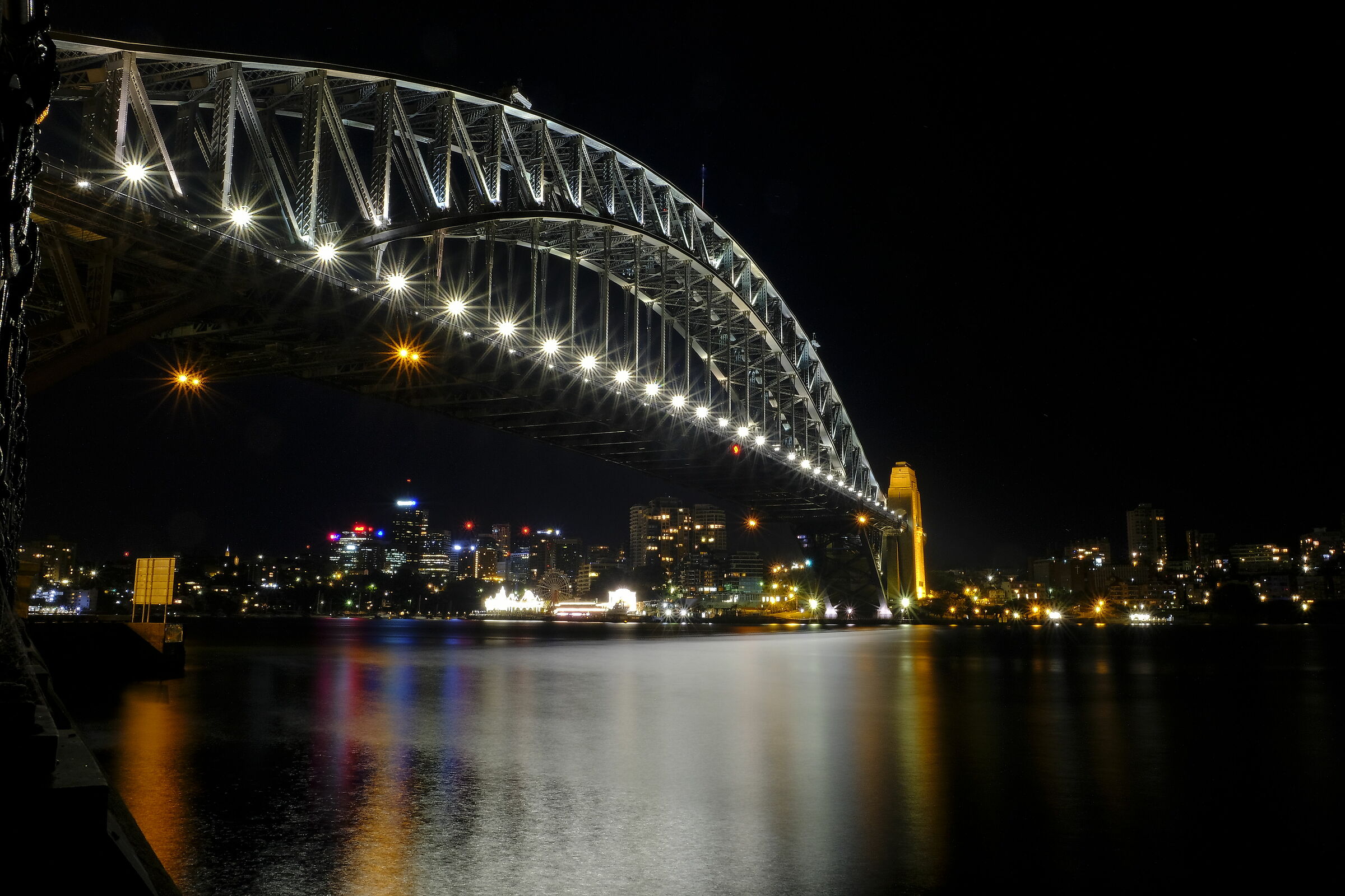 sydney bridge di notte