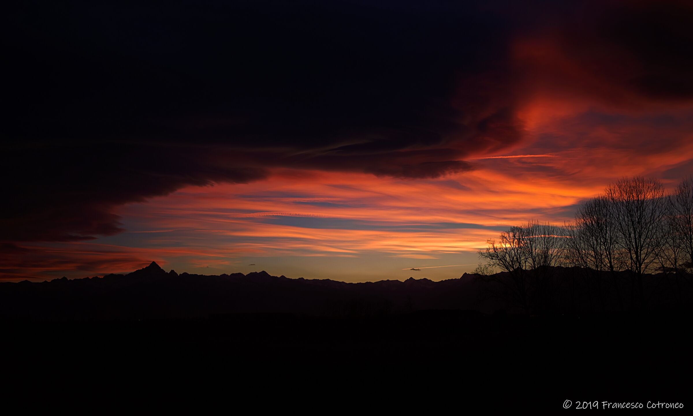 Red in the evening, good weather hopefully...