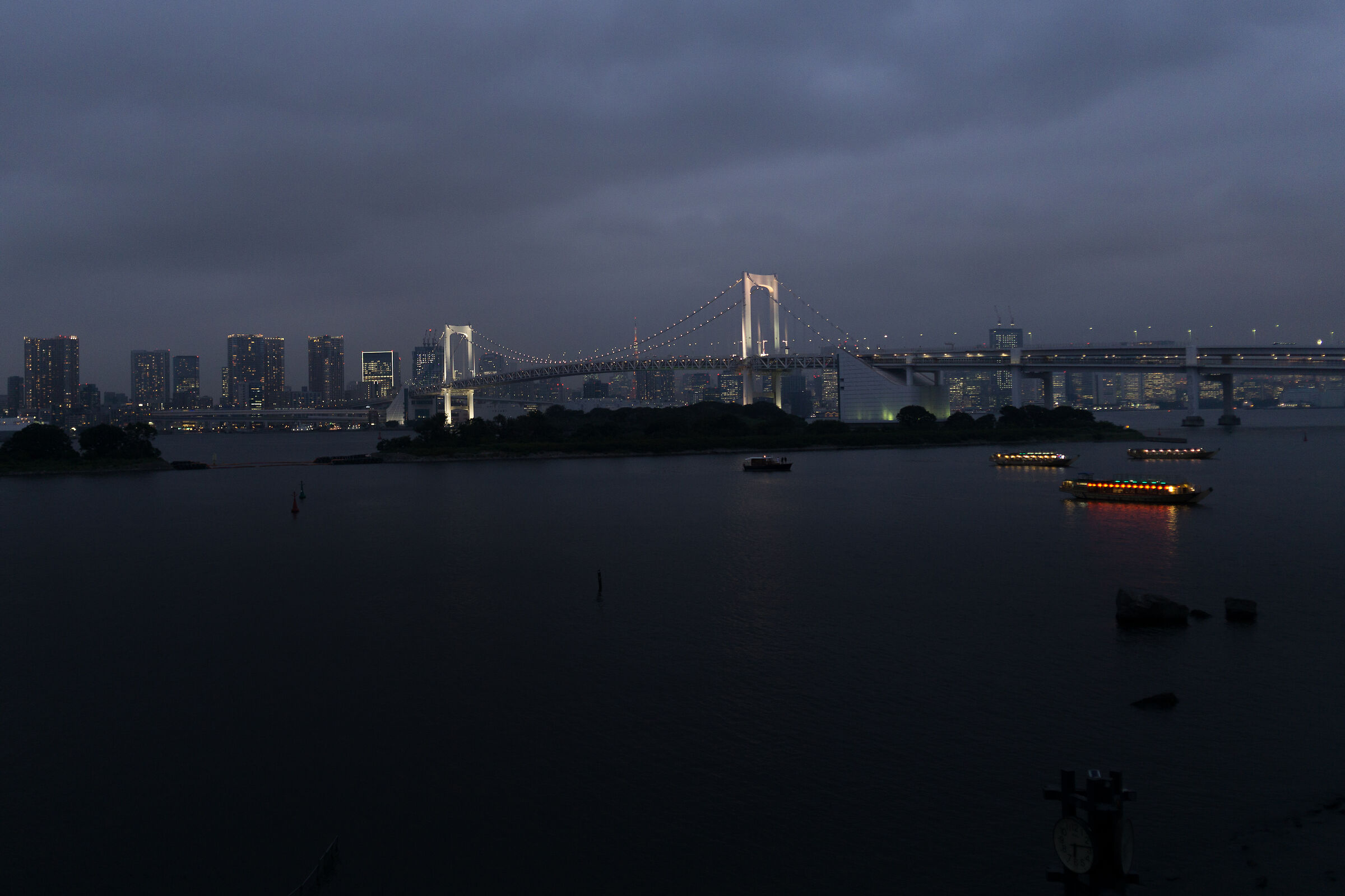 Skyline from Odaiba 2
