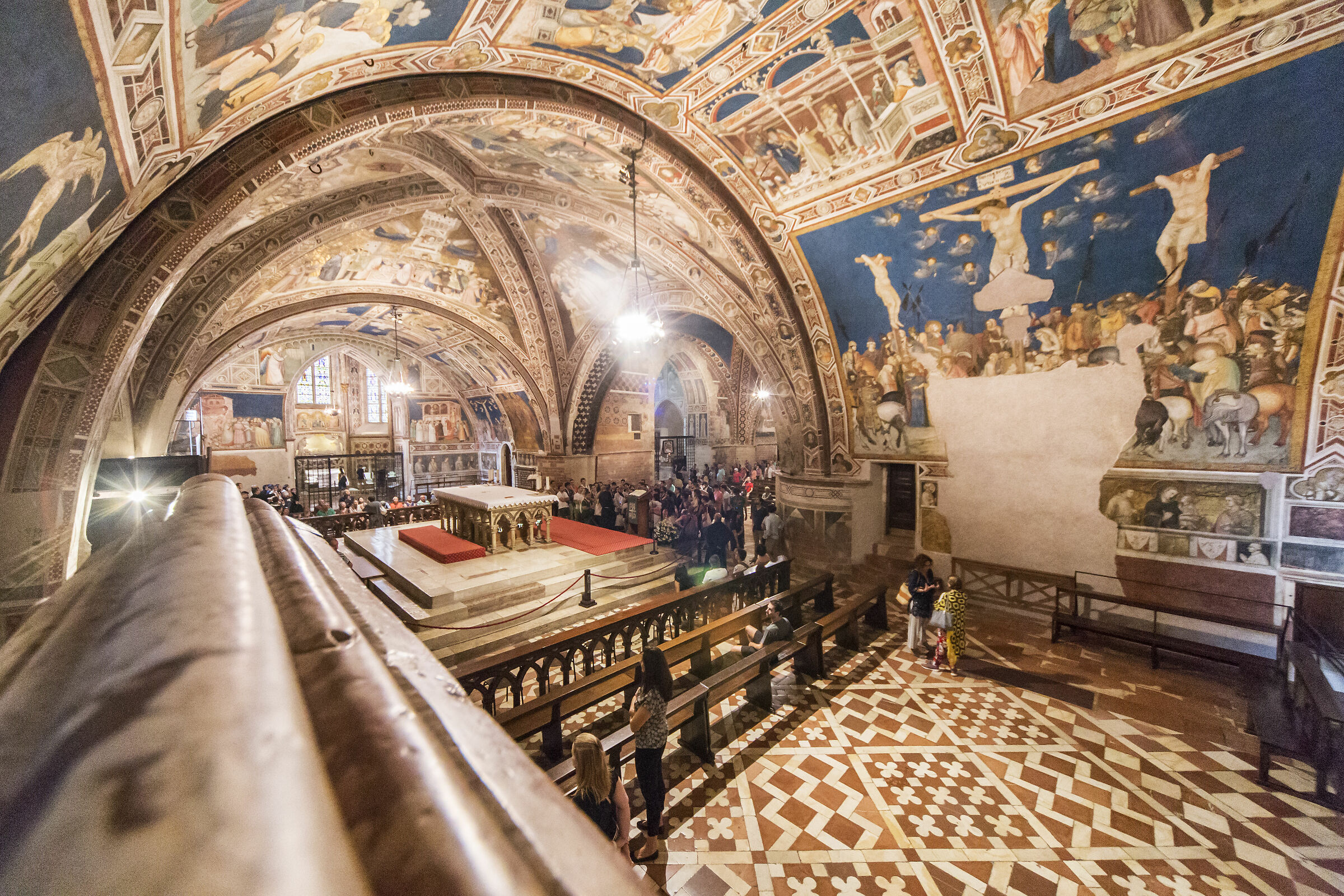walking for assyrians
