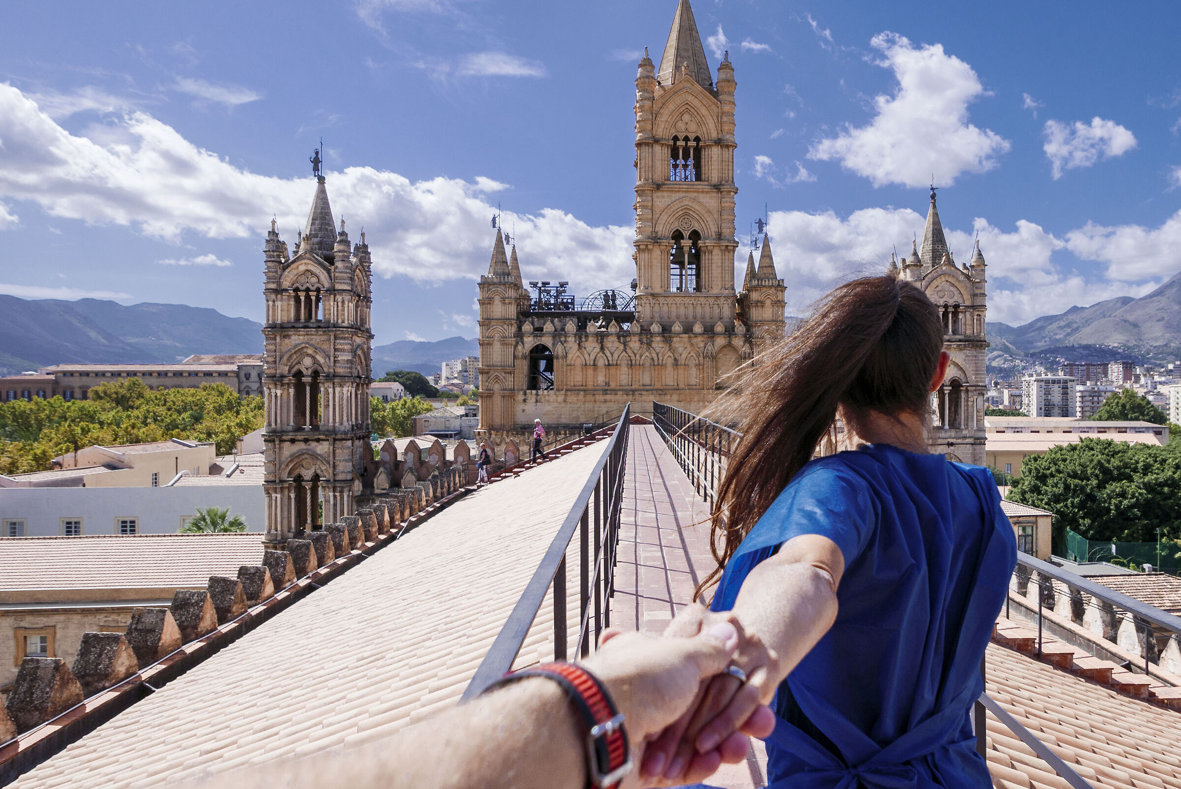 Do you come with me?