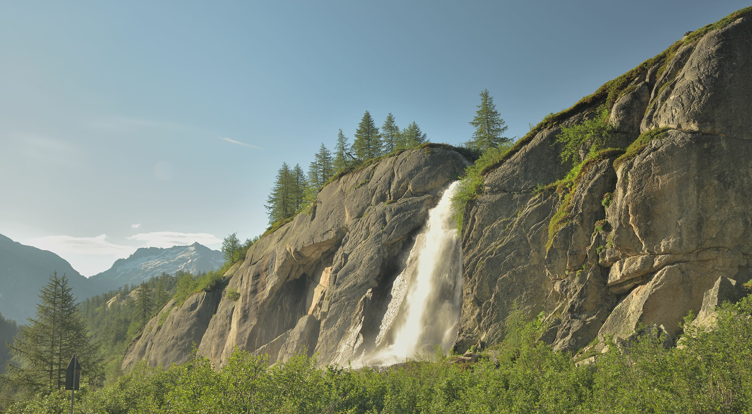 cascata al bivio per il rif.Myriam