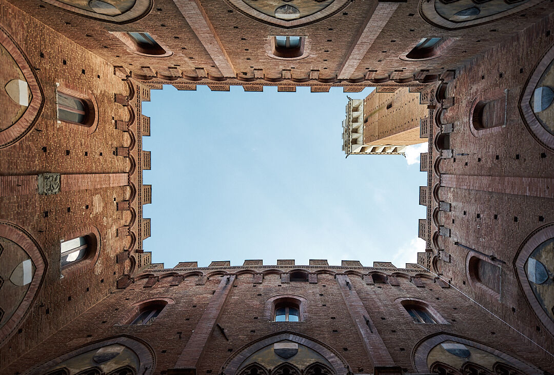 public courtyard palace (Siena)