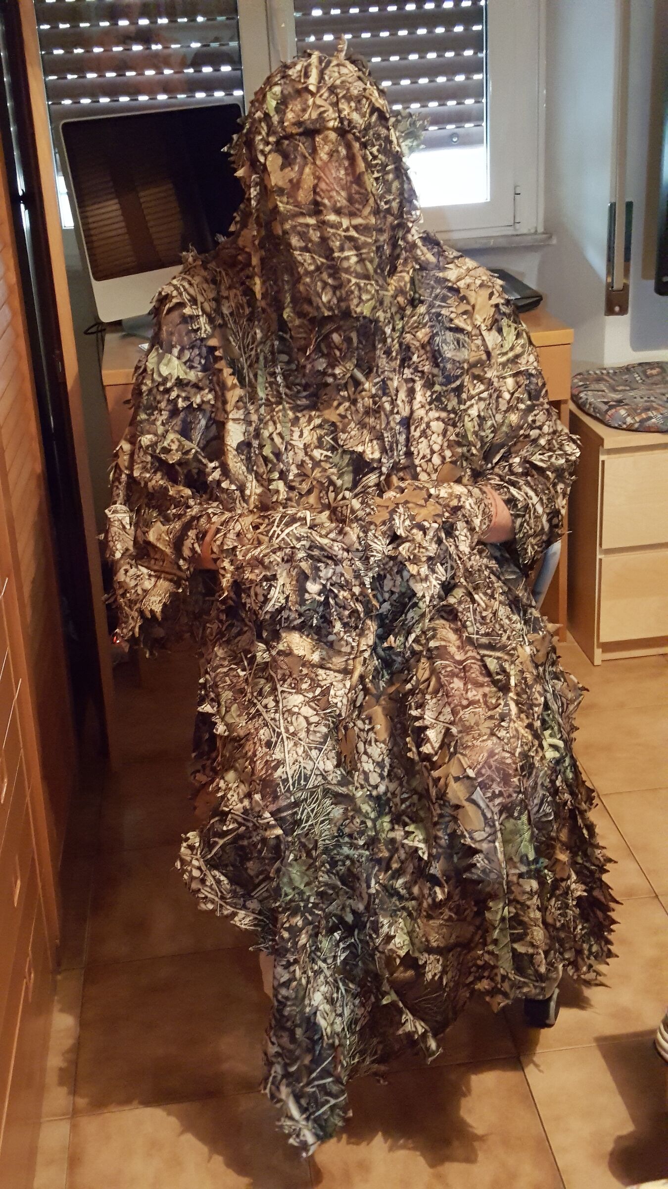 Evidence of birdwatcher camouflage