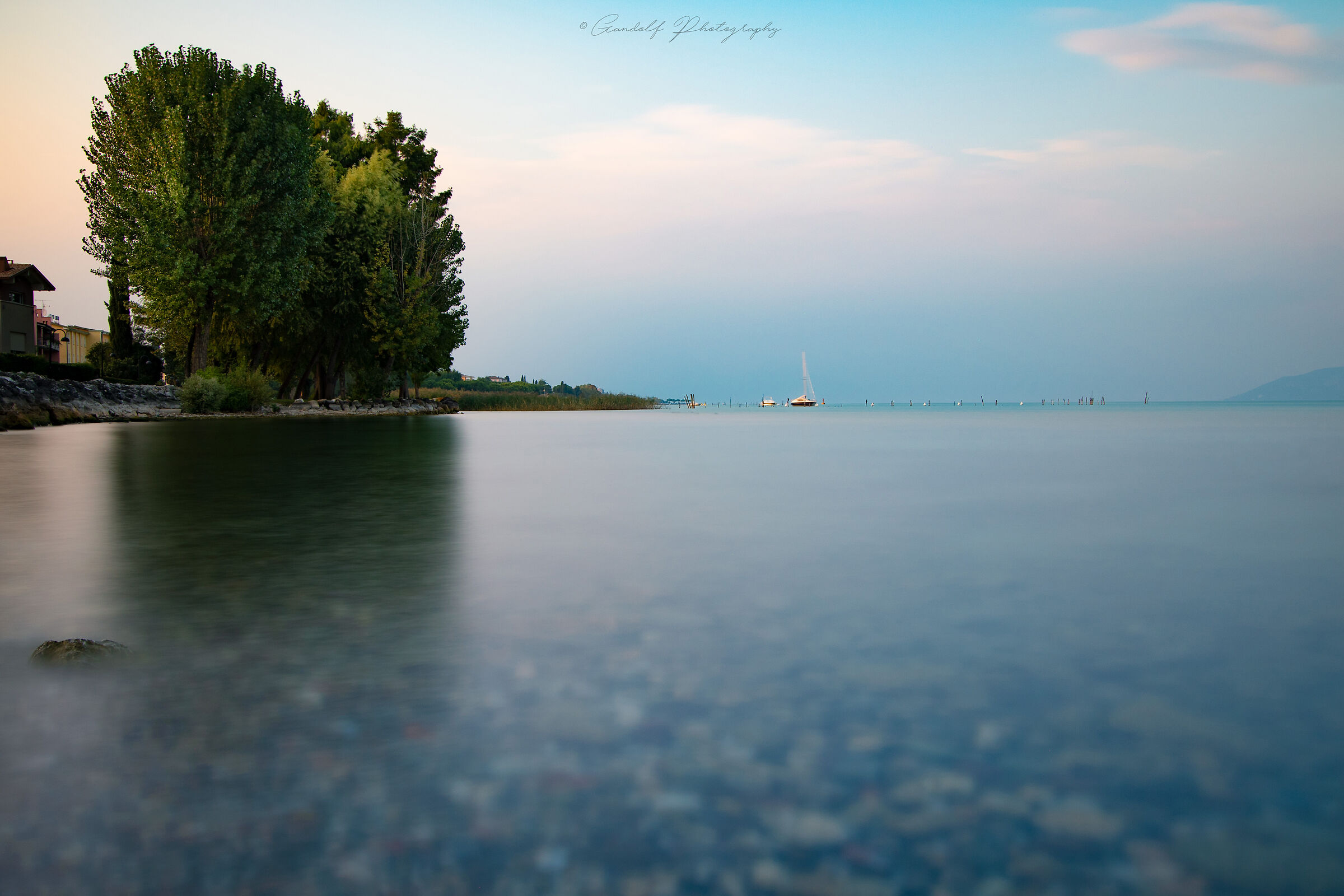 A quiet sunset on the lake
