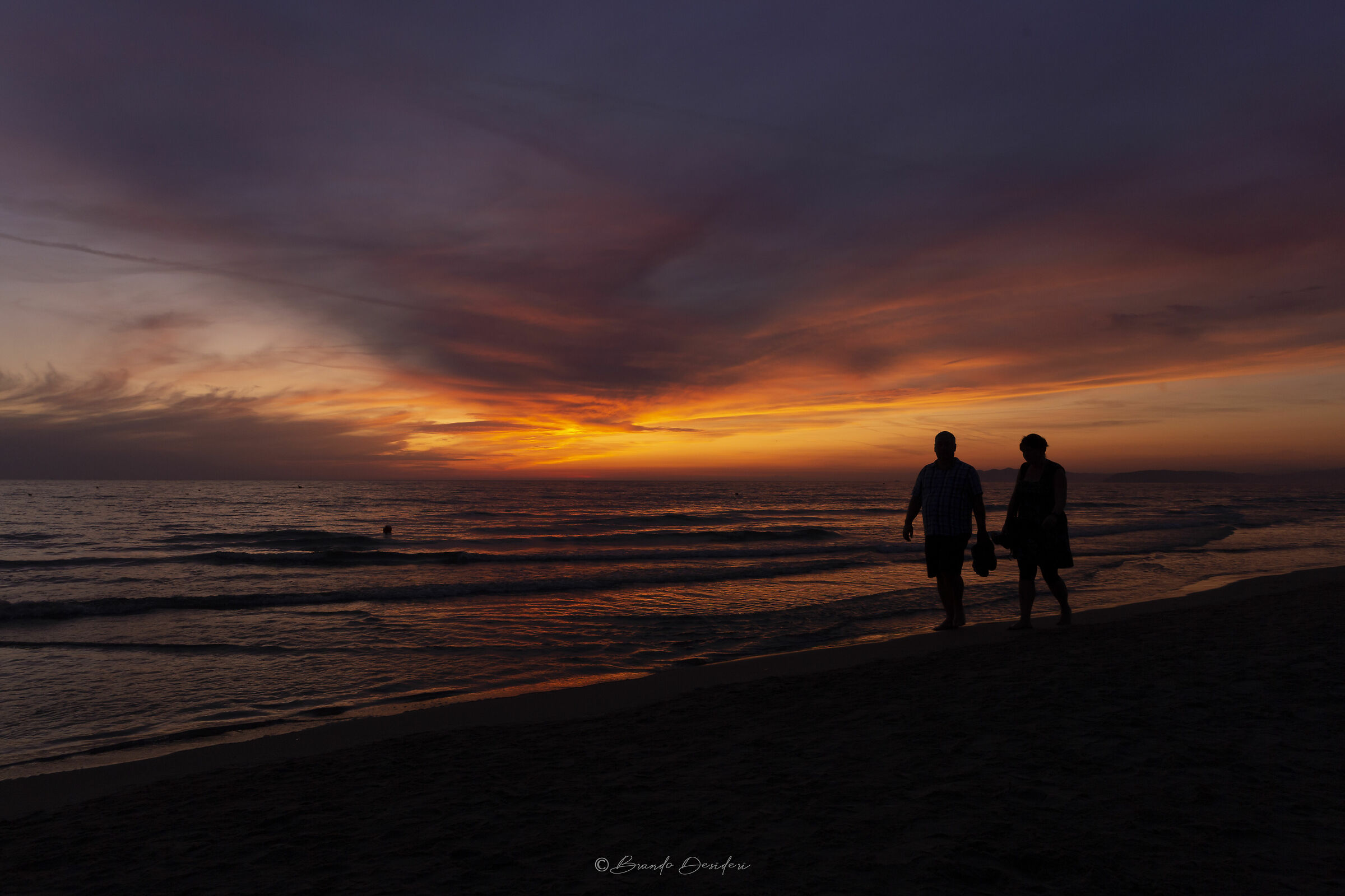 Camminando nel tramonto