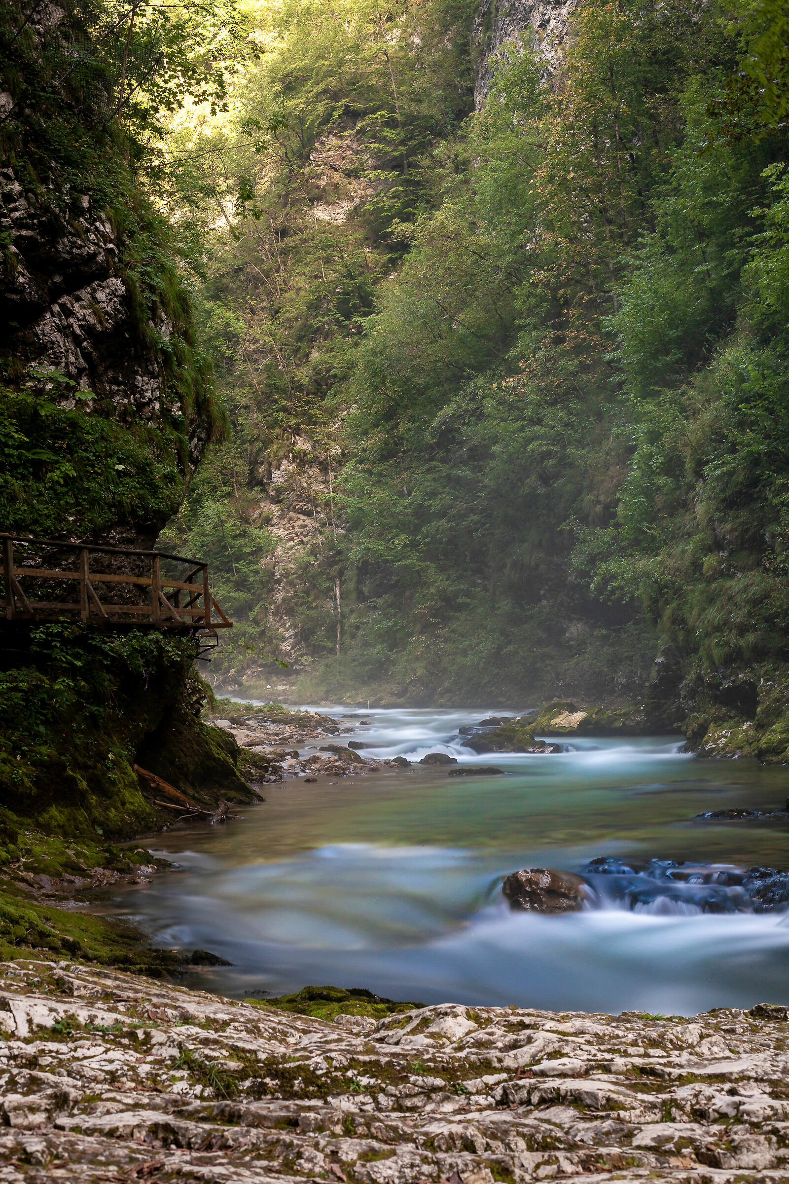 Long exposure in the Vingar gorges