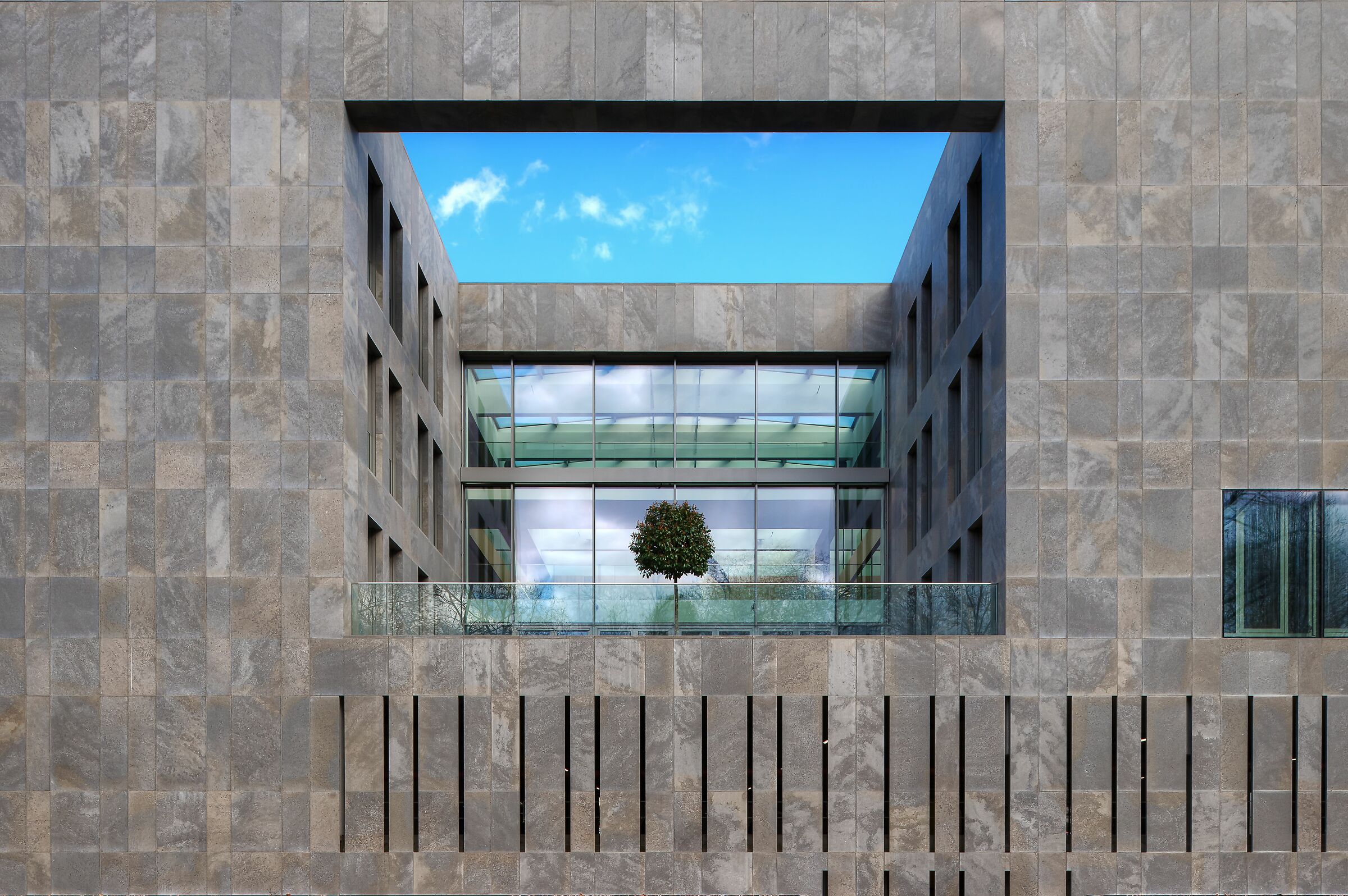 Dpt. of Finance, State of Hessen, Wiesbaden, Germany