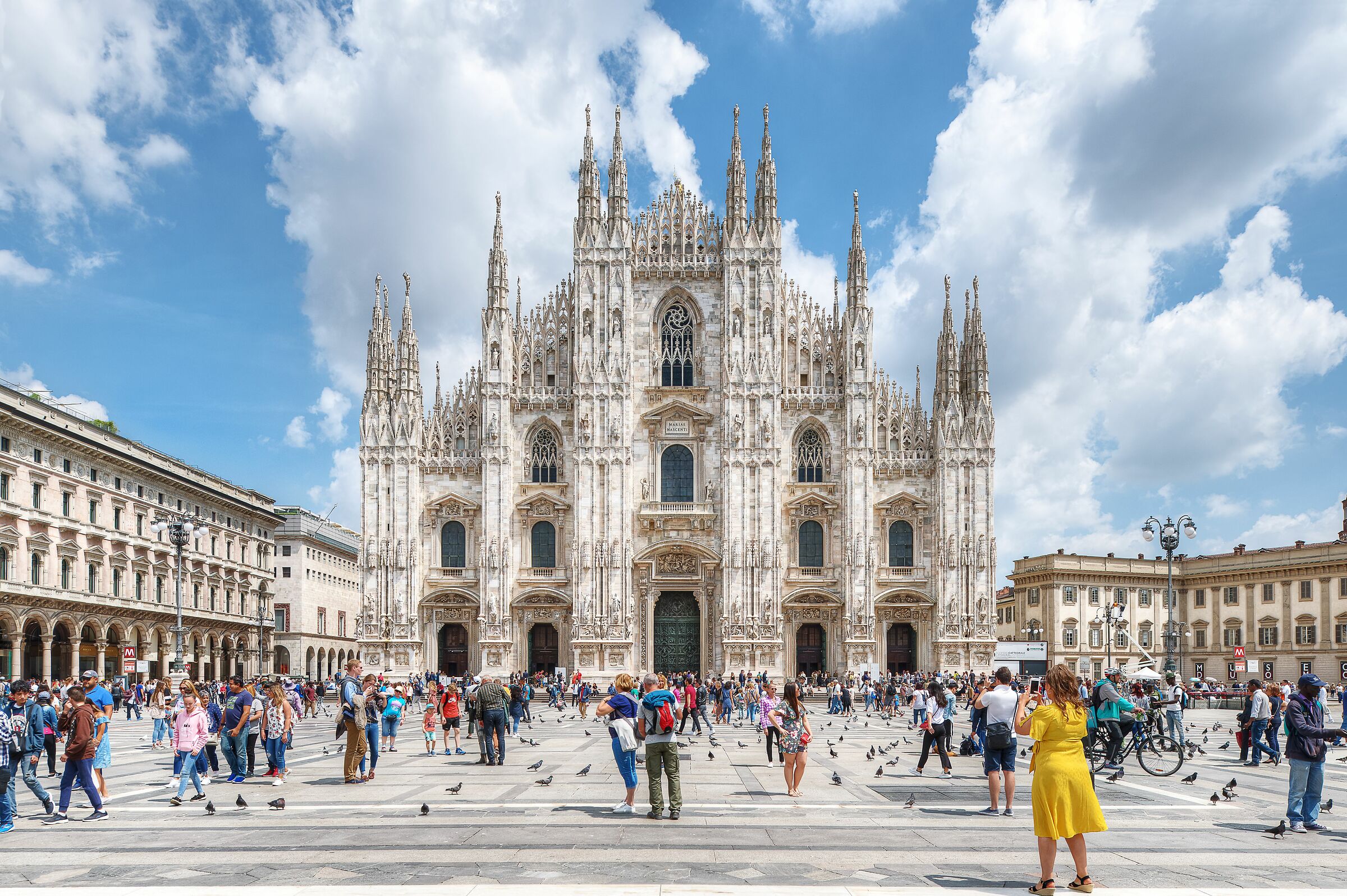 The Yellow Dress, Milano, Italy
