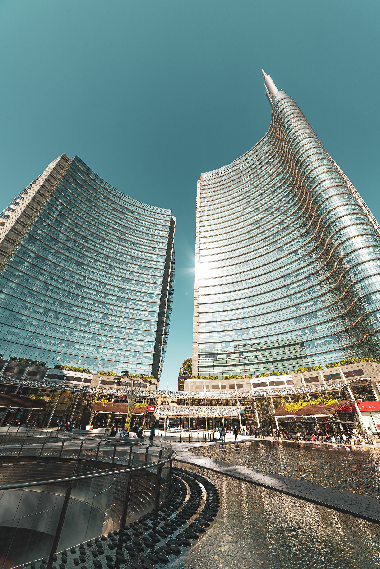UniCredit Tower 3